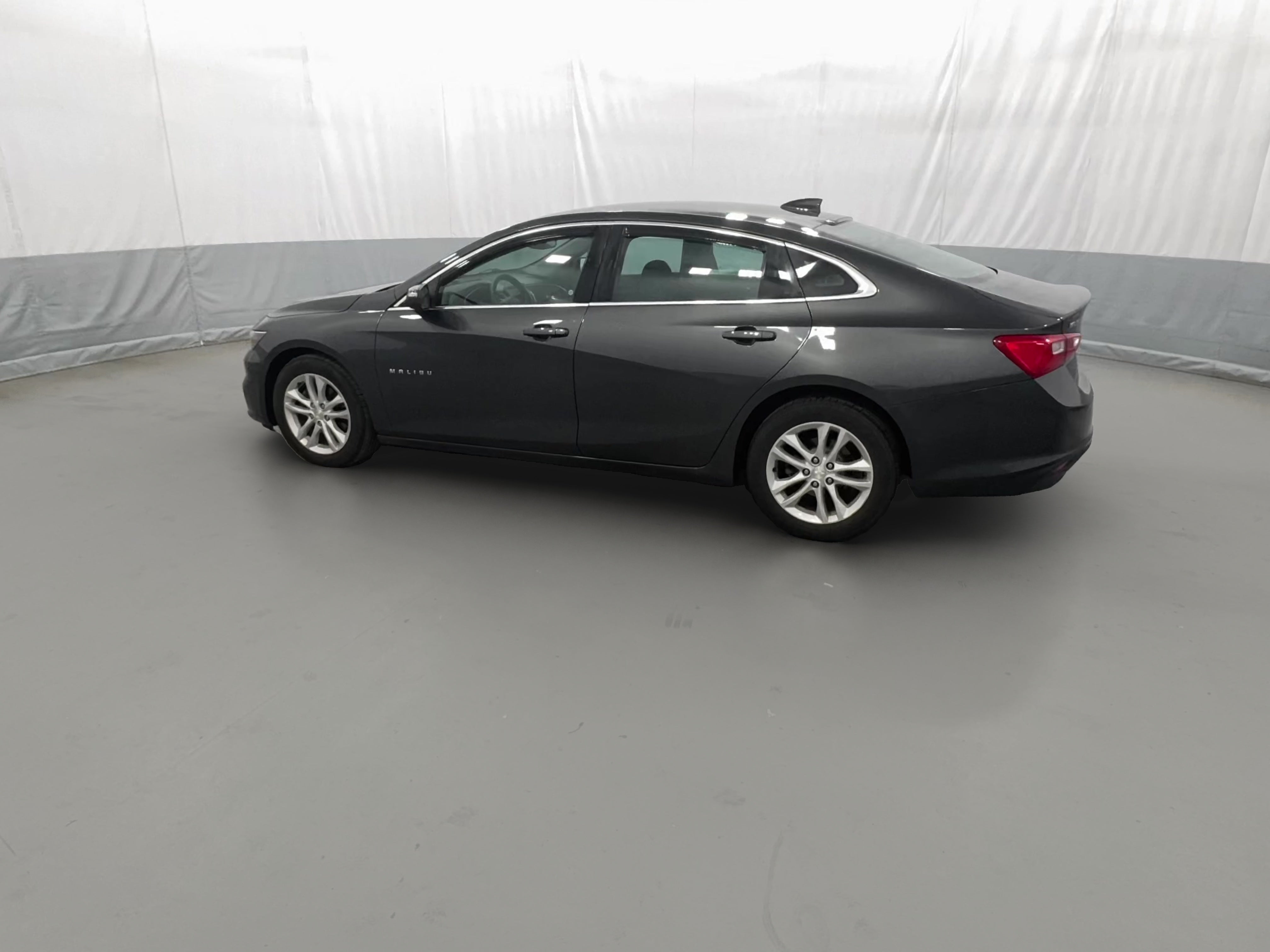 2016 Chevrolet Malibu 1LT - Photo 28