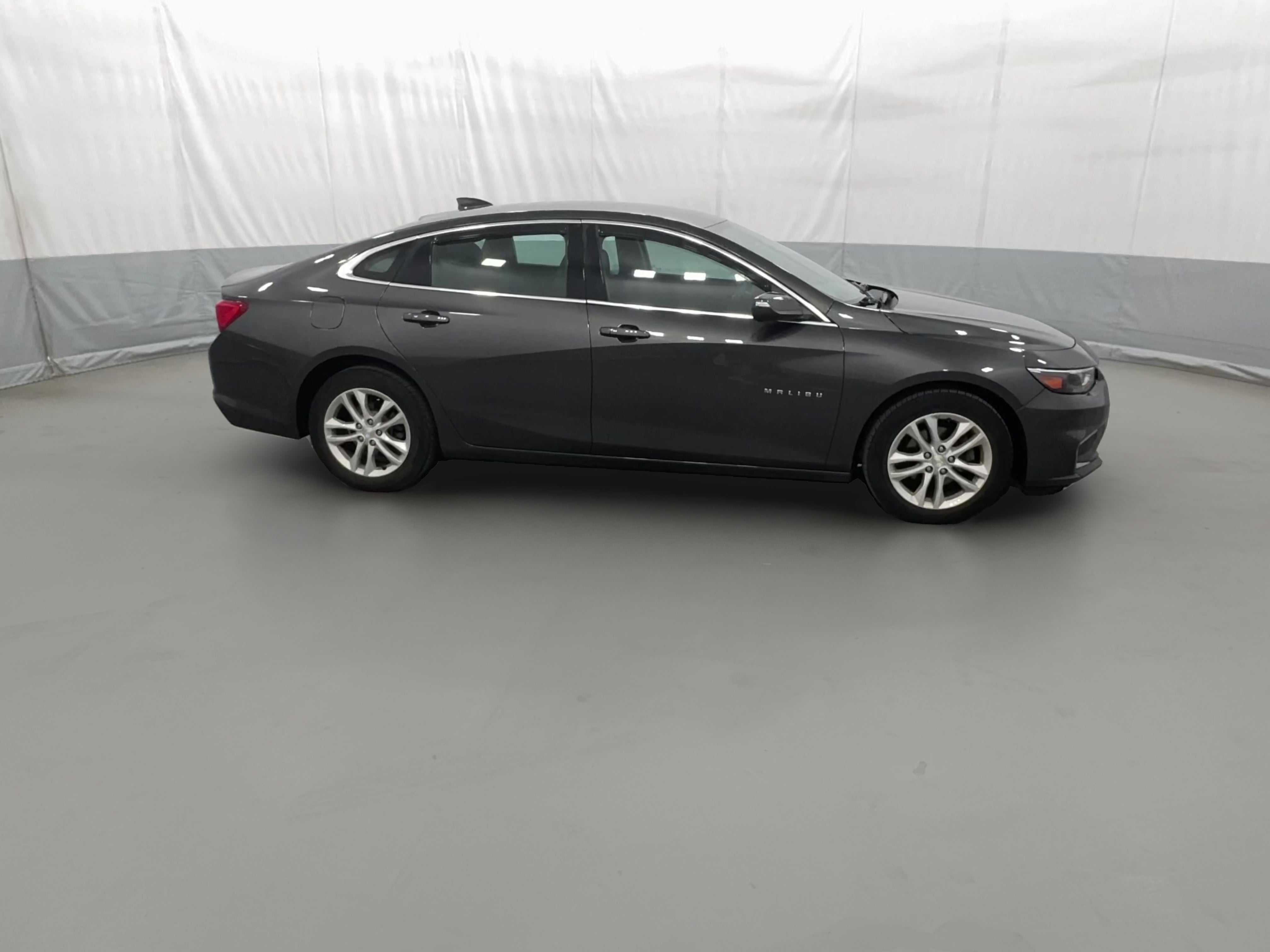 2016 Chevrolet Malibu 1LT - Photo 35
