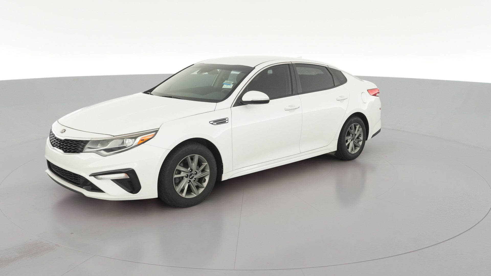 2019 Kia Optima vehicle photo