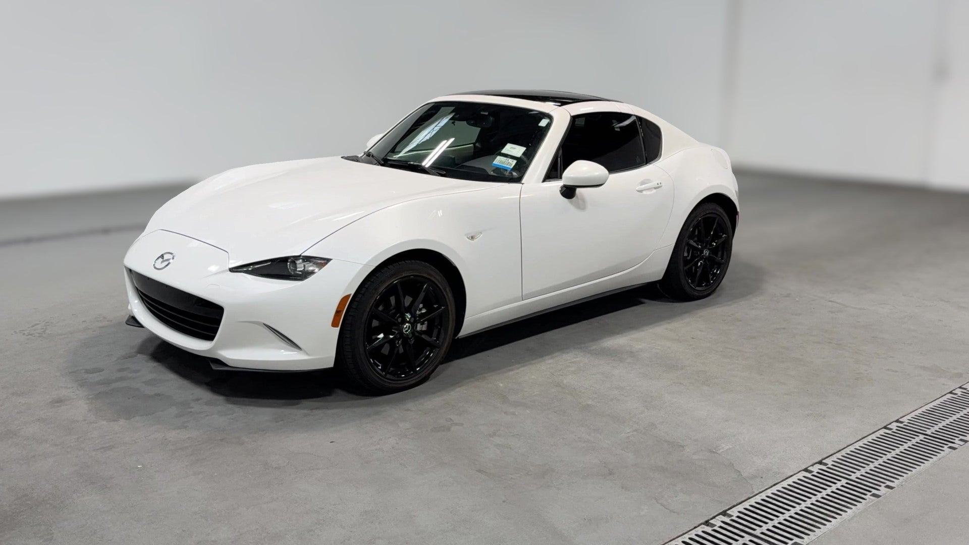 2021 MAZDA MX-5 Miata RF vehicle photo