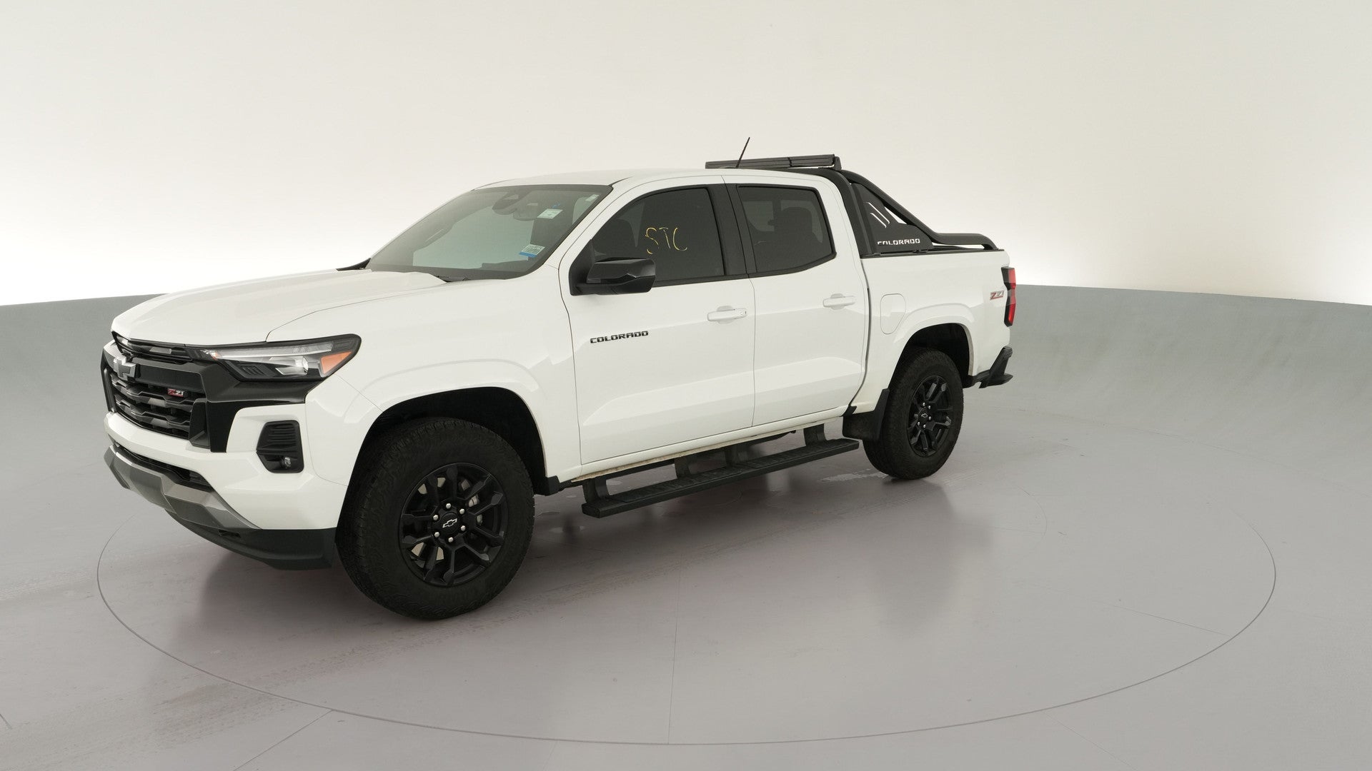 2025 Chevrolet Colorado Crew Cab vehicle photo