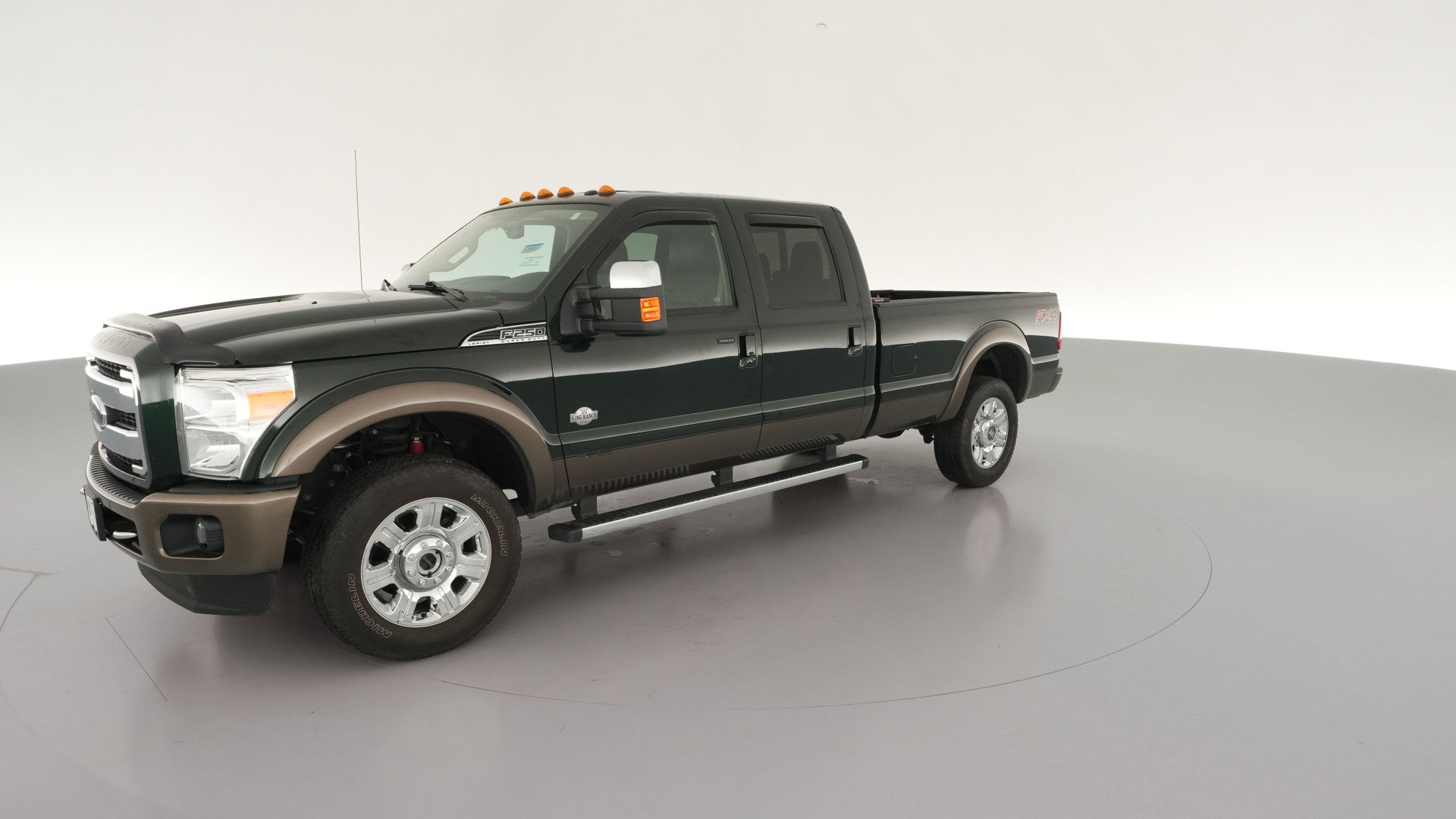 2016 Ford F250 Super Duty Crew Cab vehicle photo