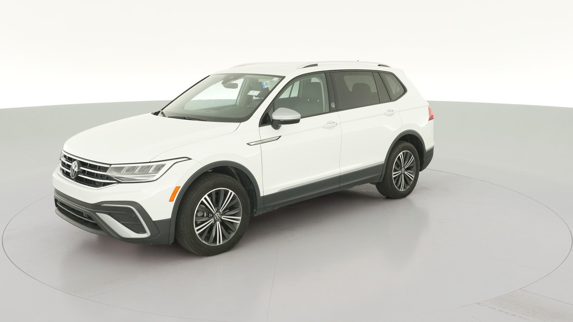 2024 Volkswagen Tiguan vehicle photo