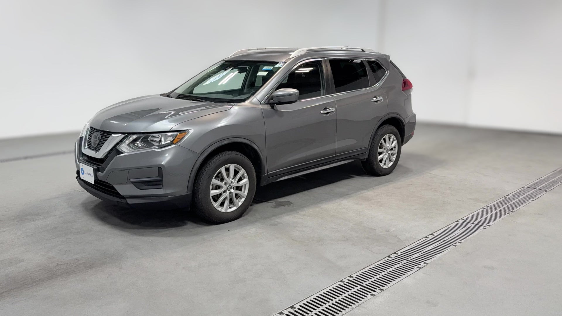 2020 Nissan Rogue vehicle photo