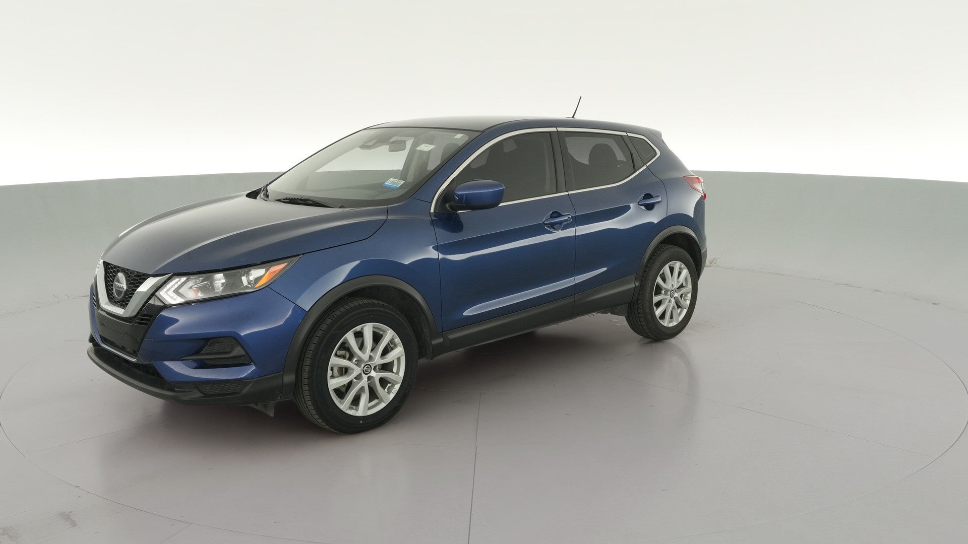 2022 Nissan Rogue Sport vehicle photo