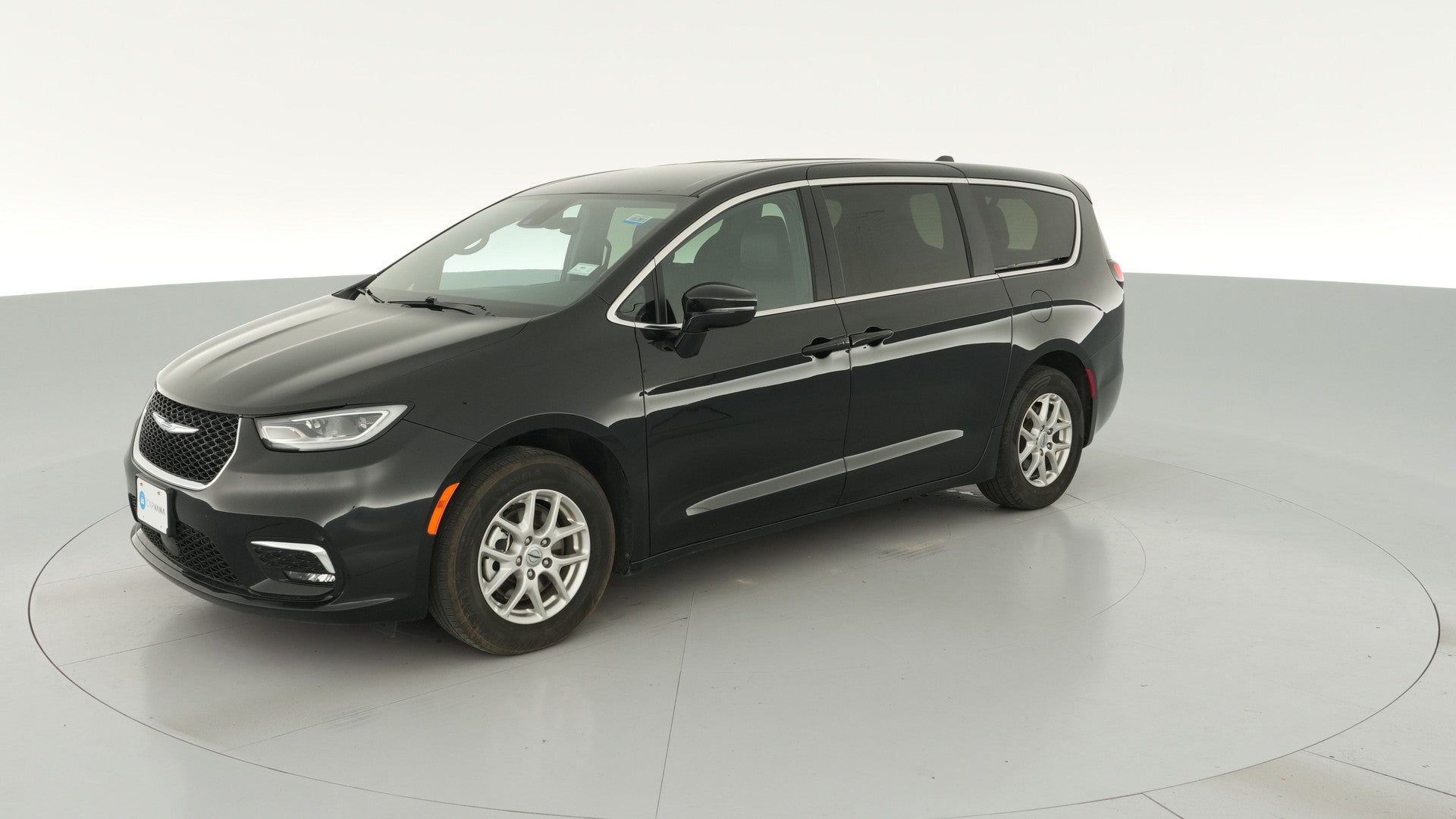 2025 Chrysler Pacifica vehicle photo