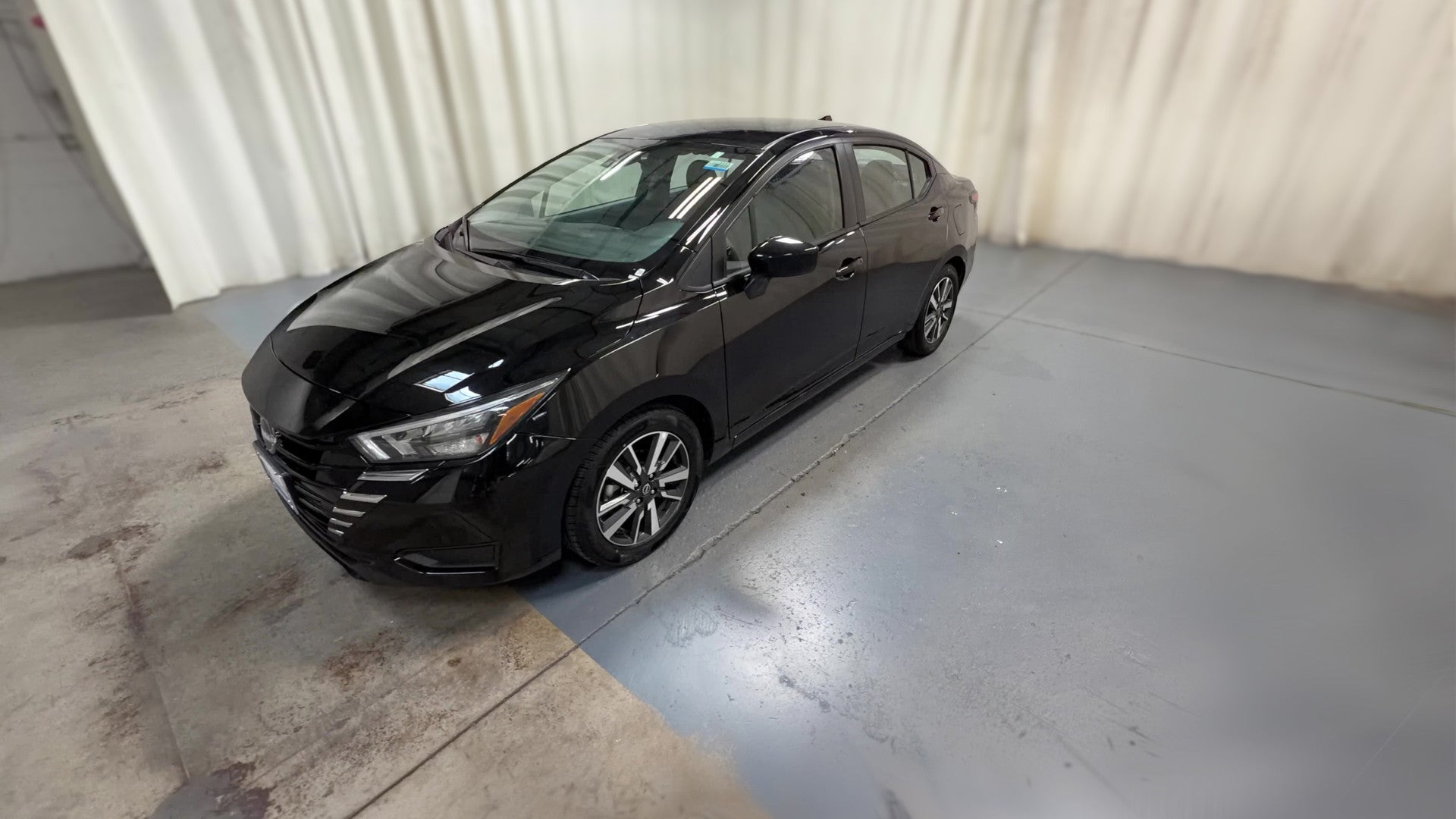 2025 Nissan Versa vehicle photo