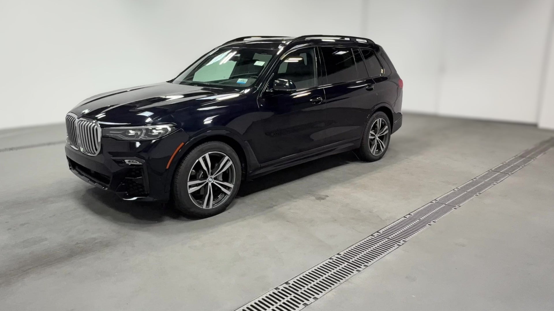2020 BMW X7 vehicle photo
