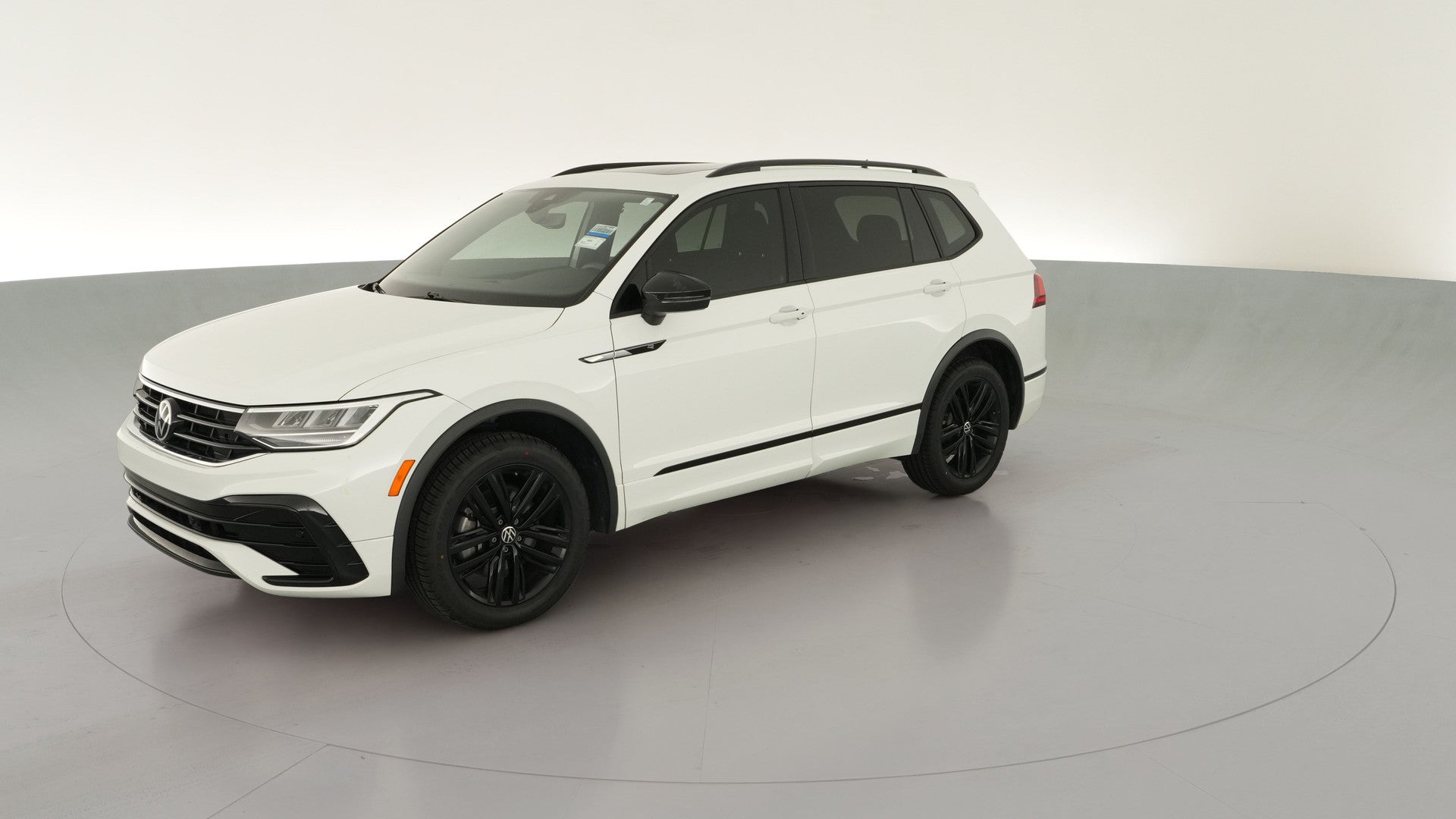2022 Volkswagen Tiguan vehicle photo