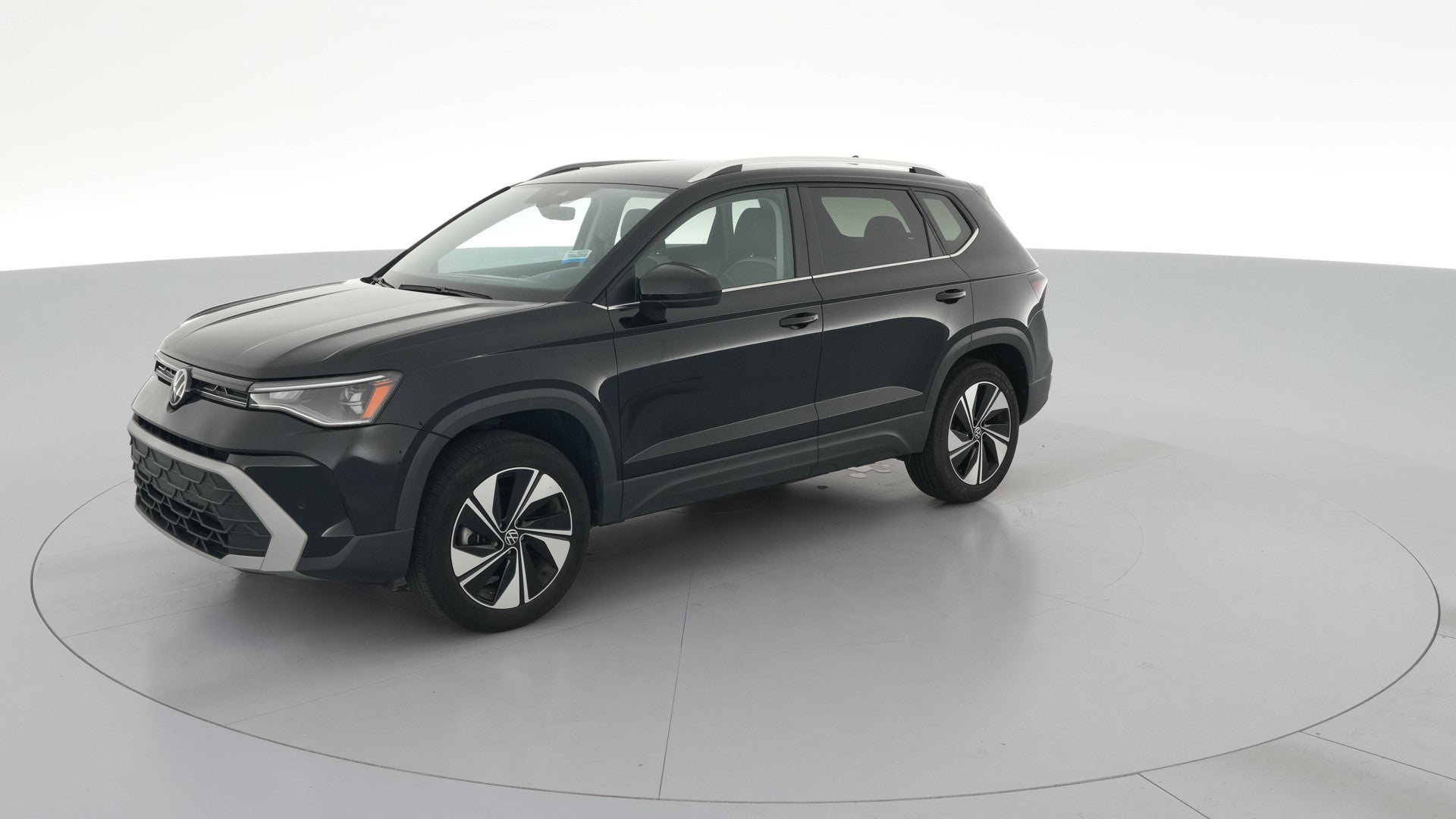 2025 Volkswagen Taos vehicle photo