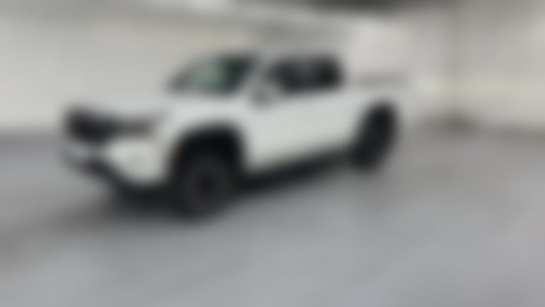 2022 Nissan Frontier Crew Cab vehicle photo