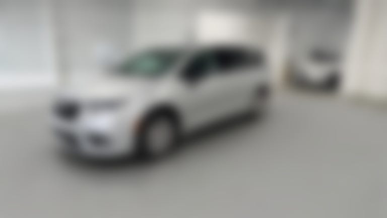2024 Chrysler Pacifica vehicle photo