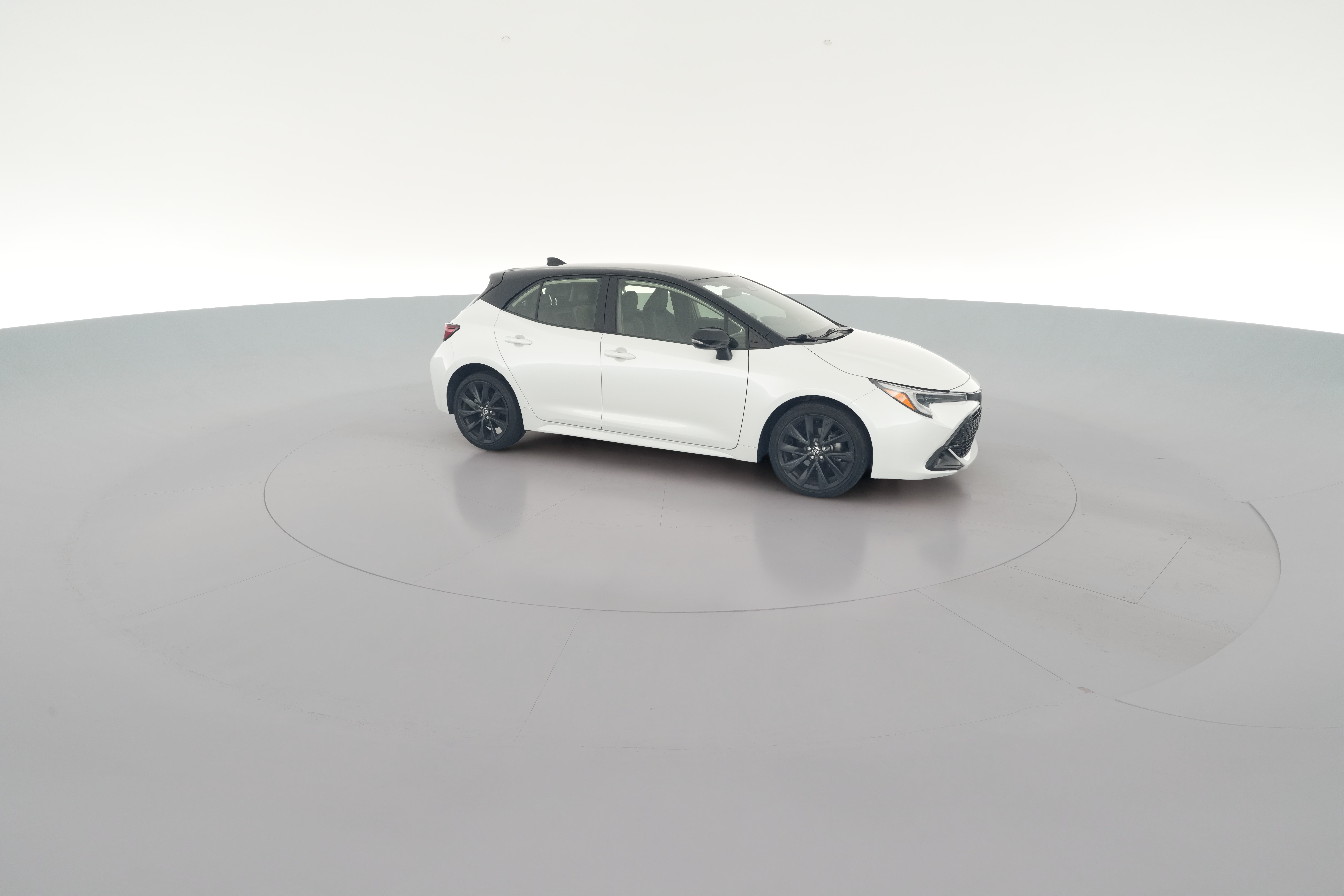 2024 Toyota Corolla Hatchback XSE - Photo 33