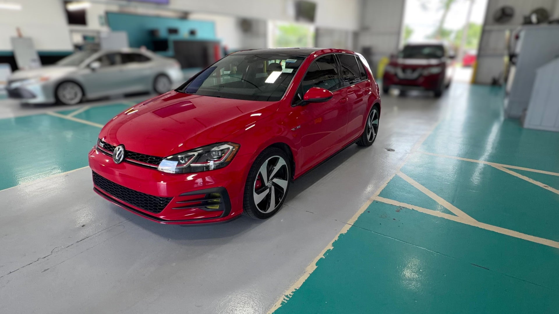 2018 Volkswagen Golf GTI vehicle photo