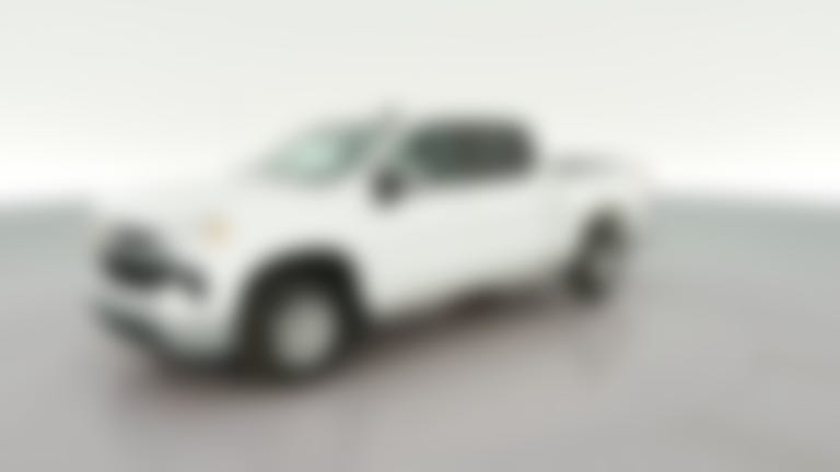 2025 Chevrolet Silverado 1500 Crew Cab vehicle photo