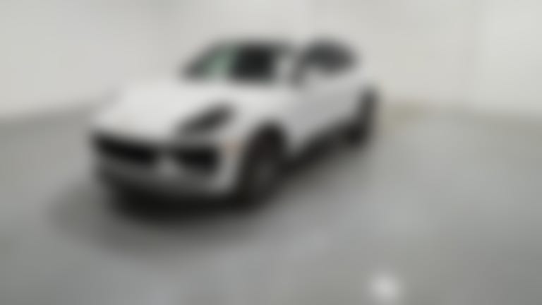 2022 Porsche Macan vehicle photo