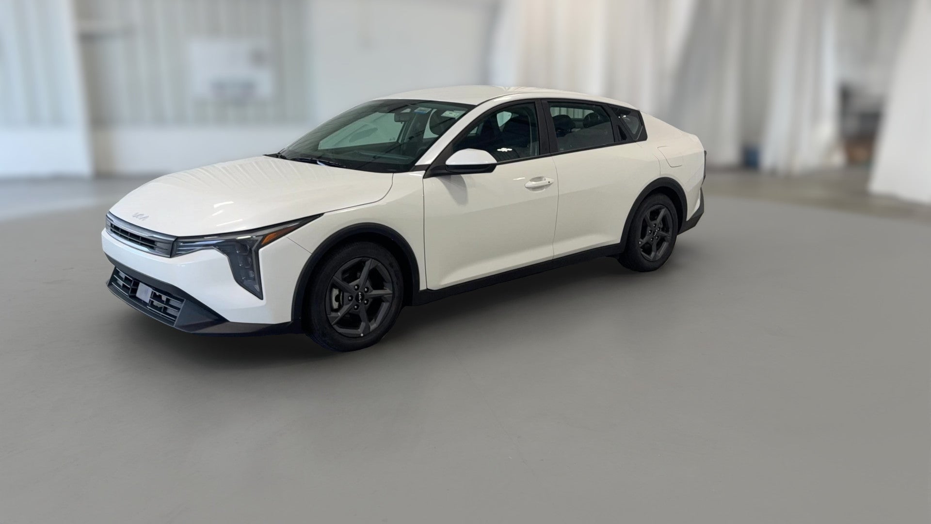 2025 Kia K4 vehicle photo