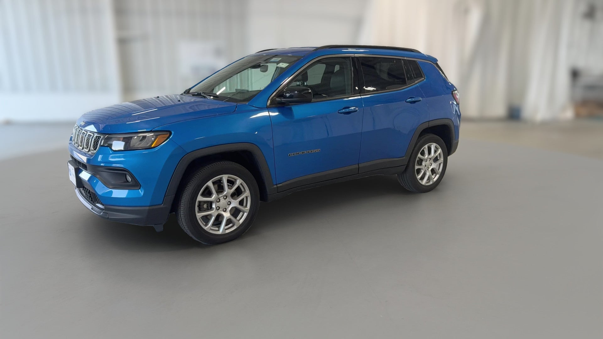 2023 Jeep Compass vehicle photo