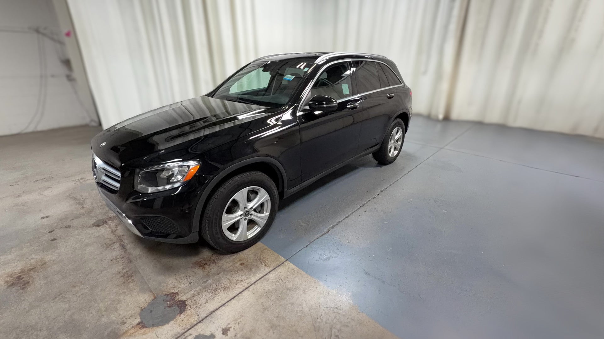 2018 Mercedes-Benz GLC vehicle photo
