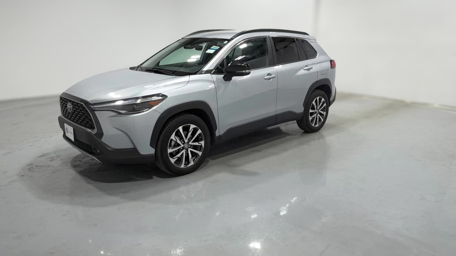 2025 Toyota Corolla Cross vehicle photo