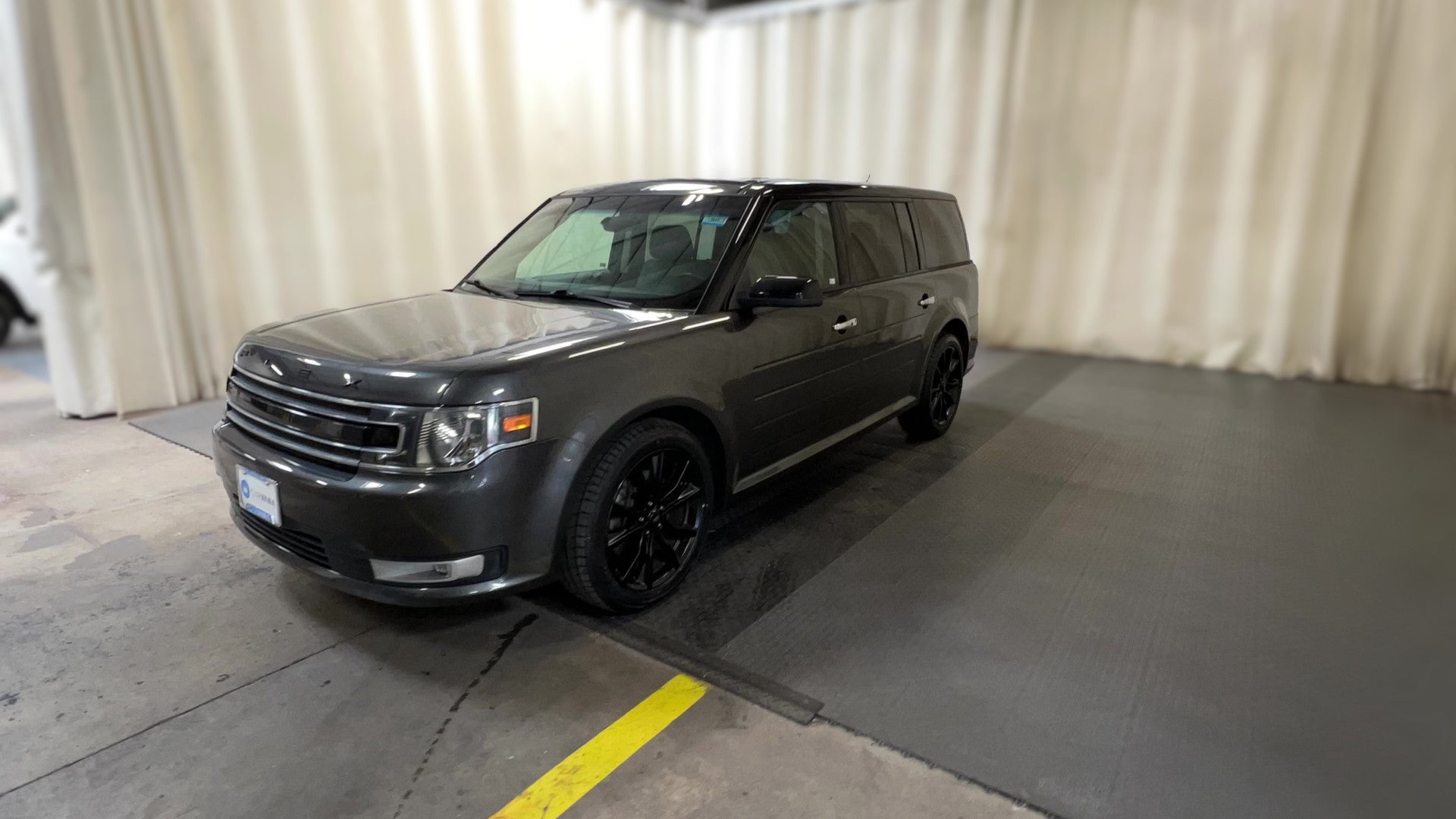 2018 Ford Flex vehicle photo