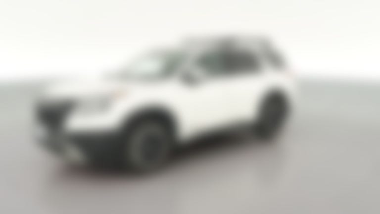 2025 Nissan Pathfinder vehicle photo