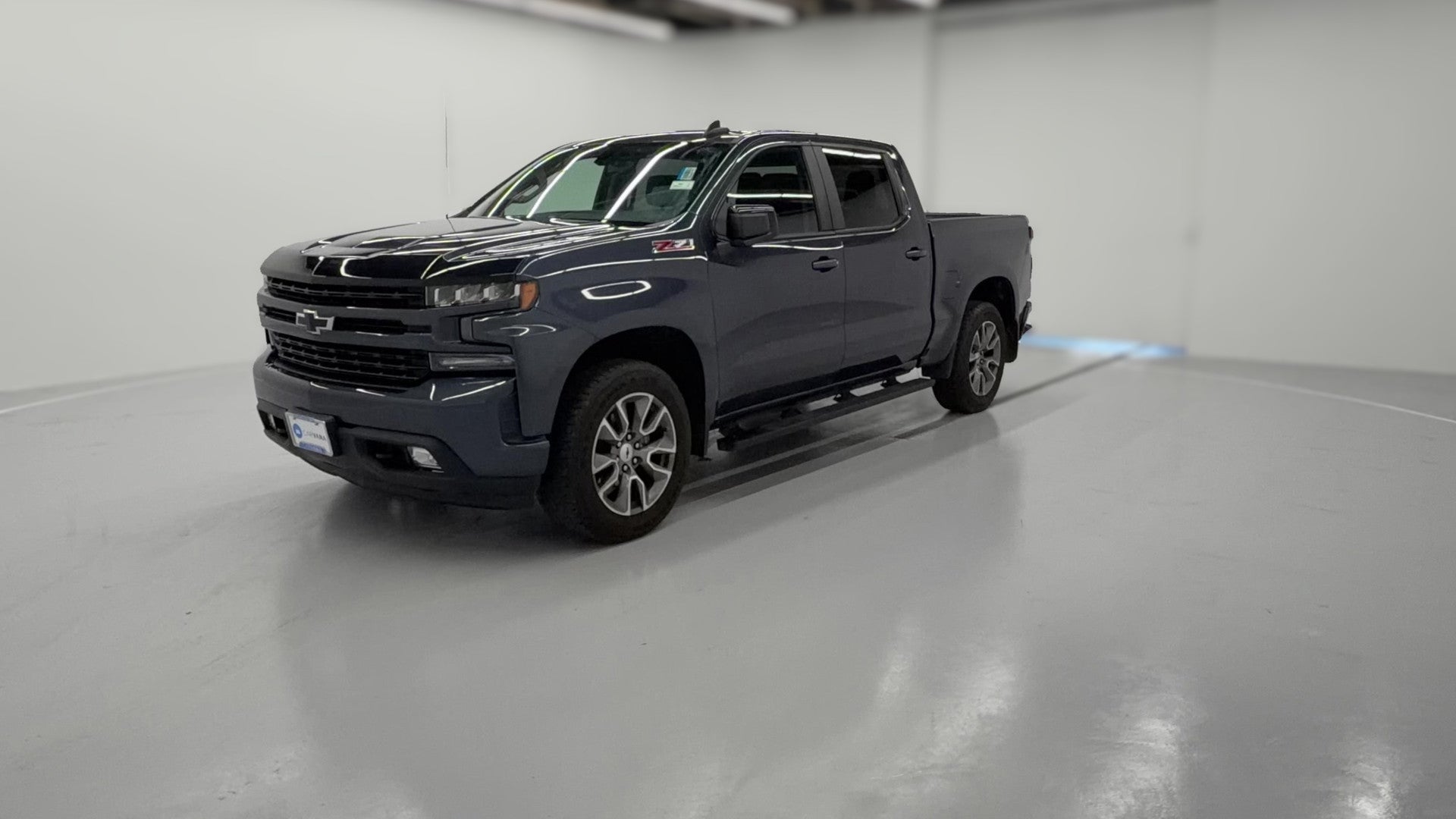 2021 Chevrolet Silverado 1500 Crew Cab vehicle photo