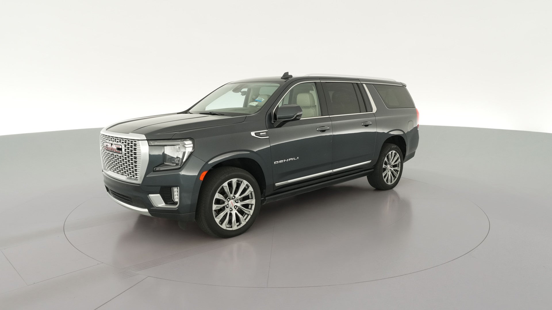 2021 GMC Yukon XL vehicle photo