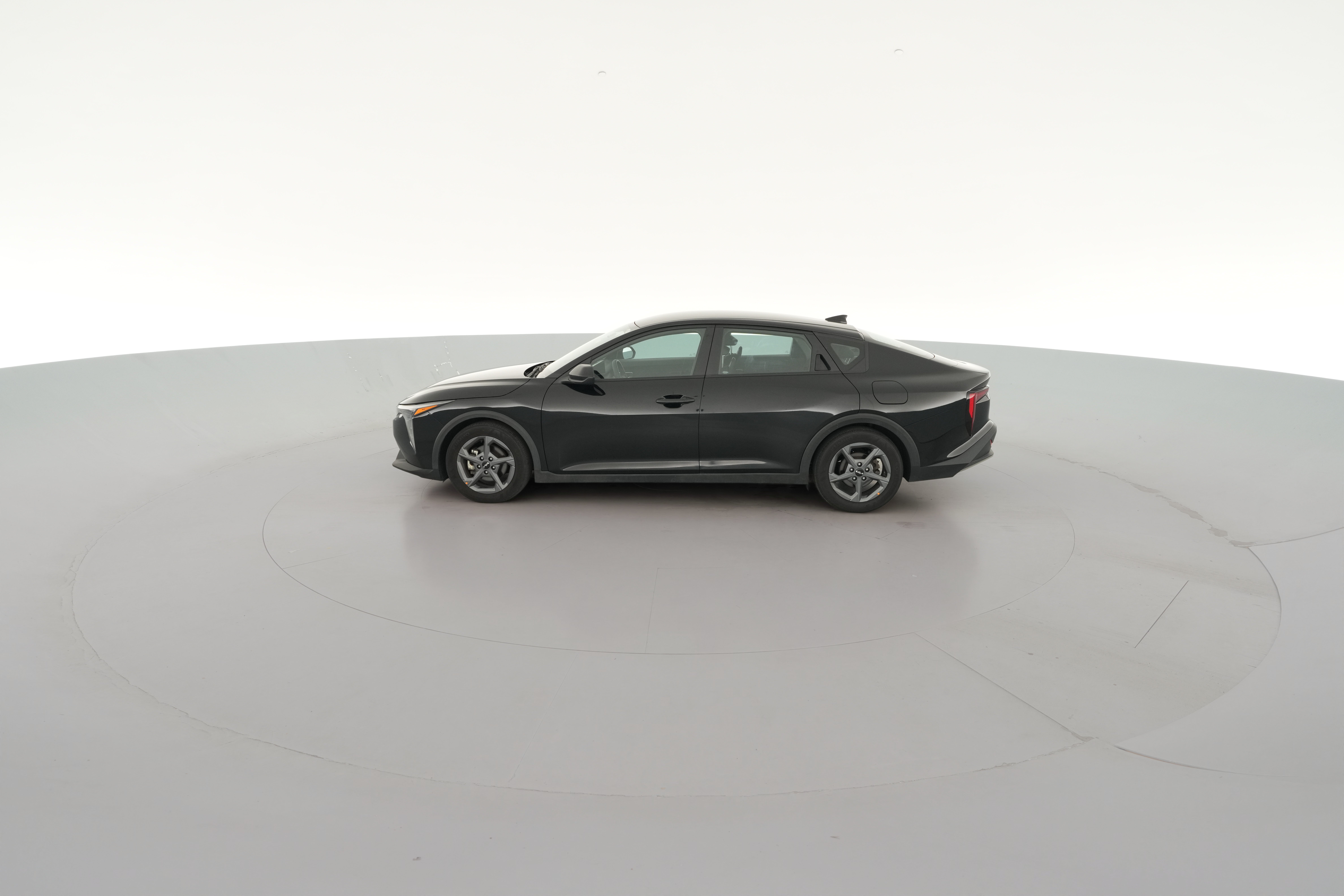 2025 Kia K4 LXS - Photo 27