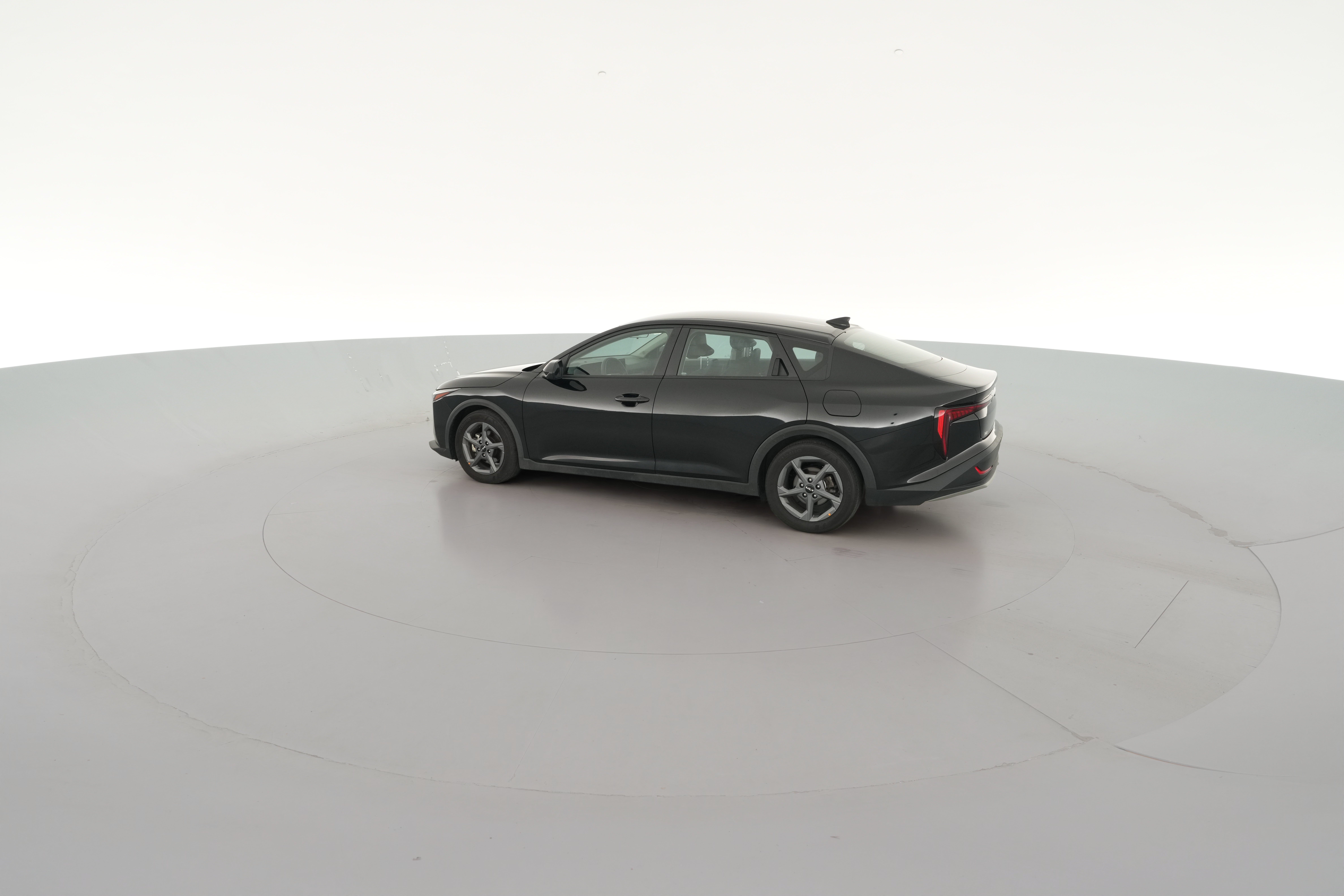 2025 Kia K4 LXS - Photo 28