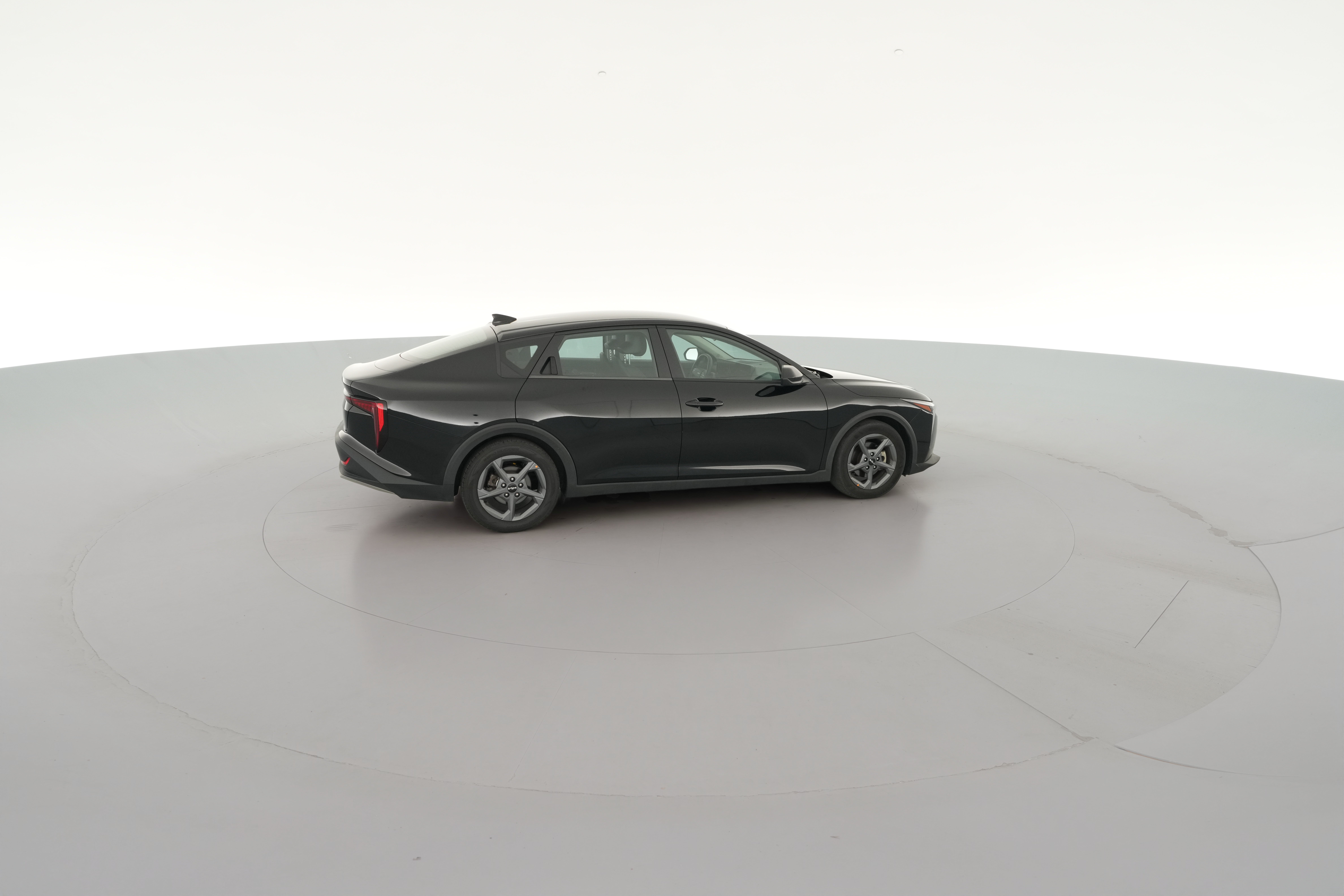 2025 Kia K4 LXS - Photo 34