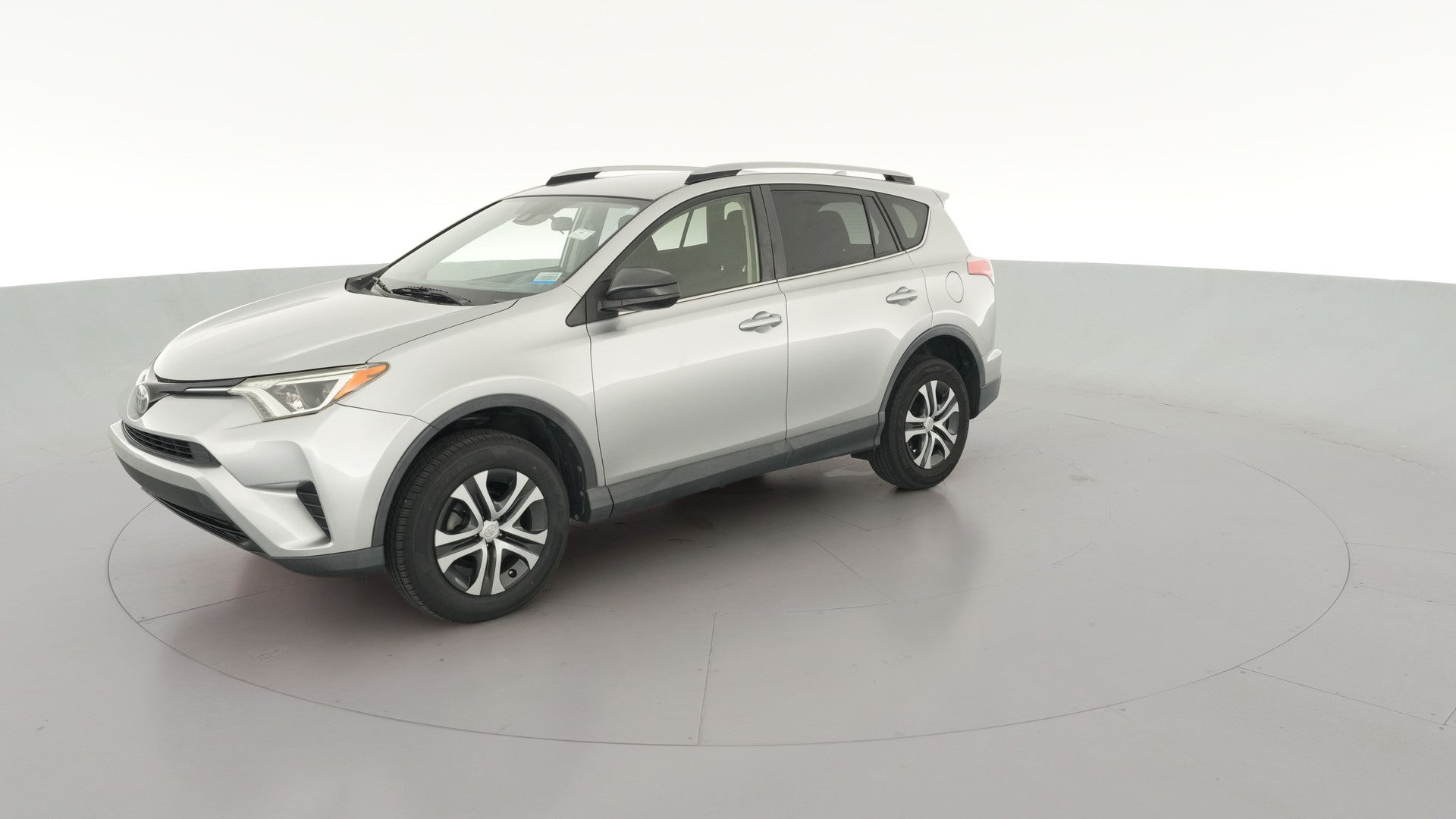 2018 Toyota RAV4 vehicle photo