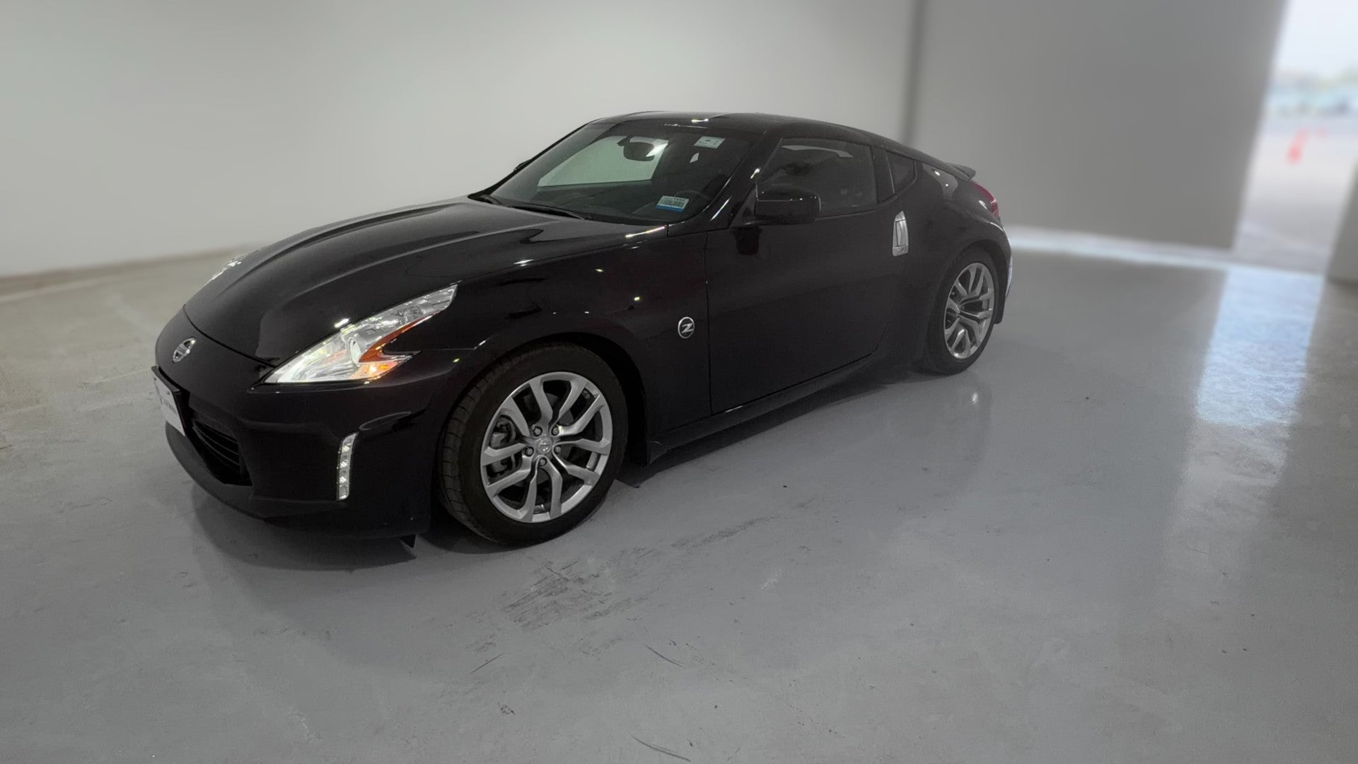 2014 Nissan 370Z vehicle photo