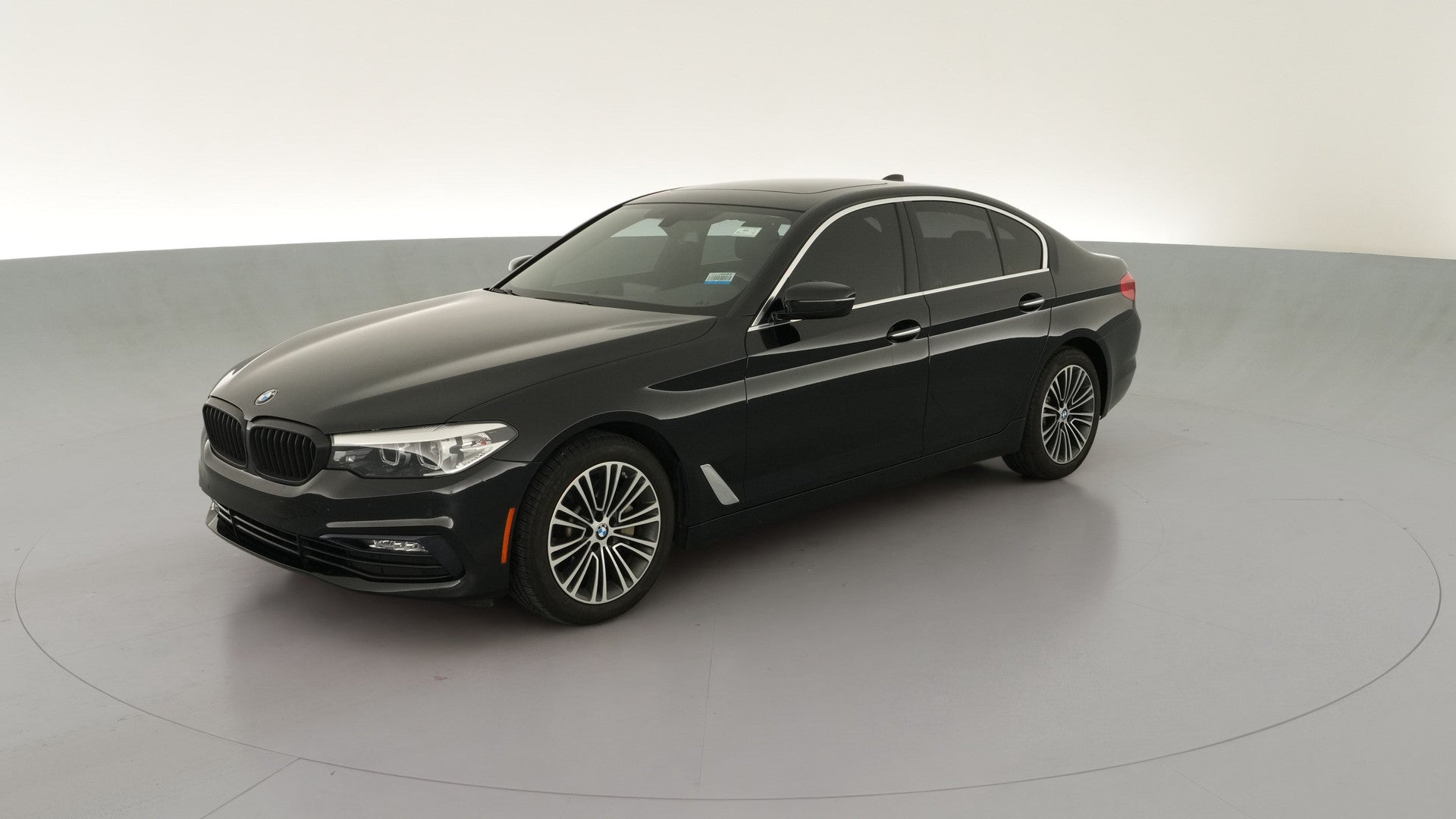 2018 BMW 5 Series vehicle photo
