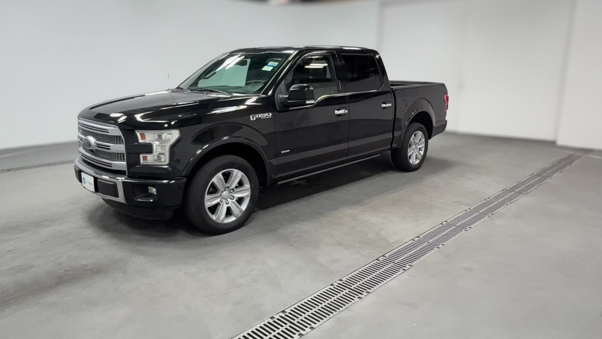 2015 Ford F150 SuperCrew Cab vehicle photo