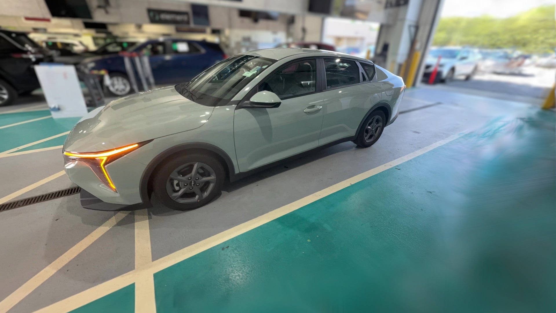 2025 Kia K4 vehicle photo