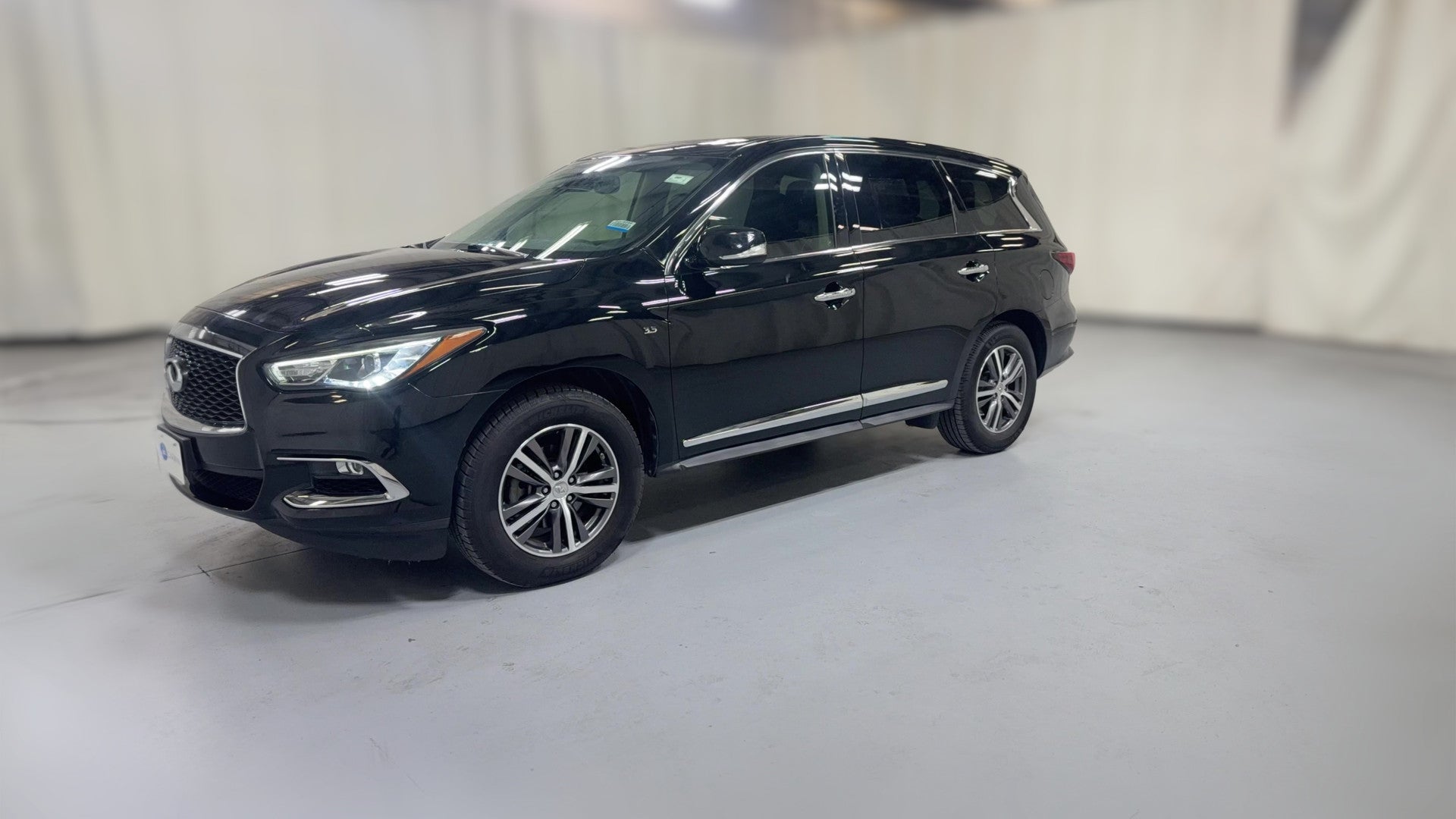 2019 INFINITI QX60 vehicle photo