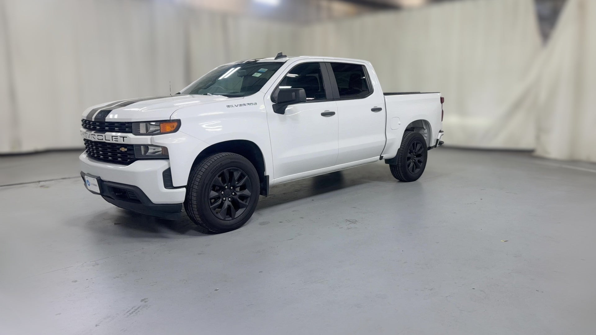 2021 Chevrolet Silverado 1500 Crew Cab vehicle photo