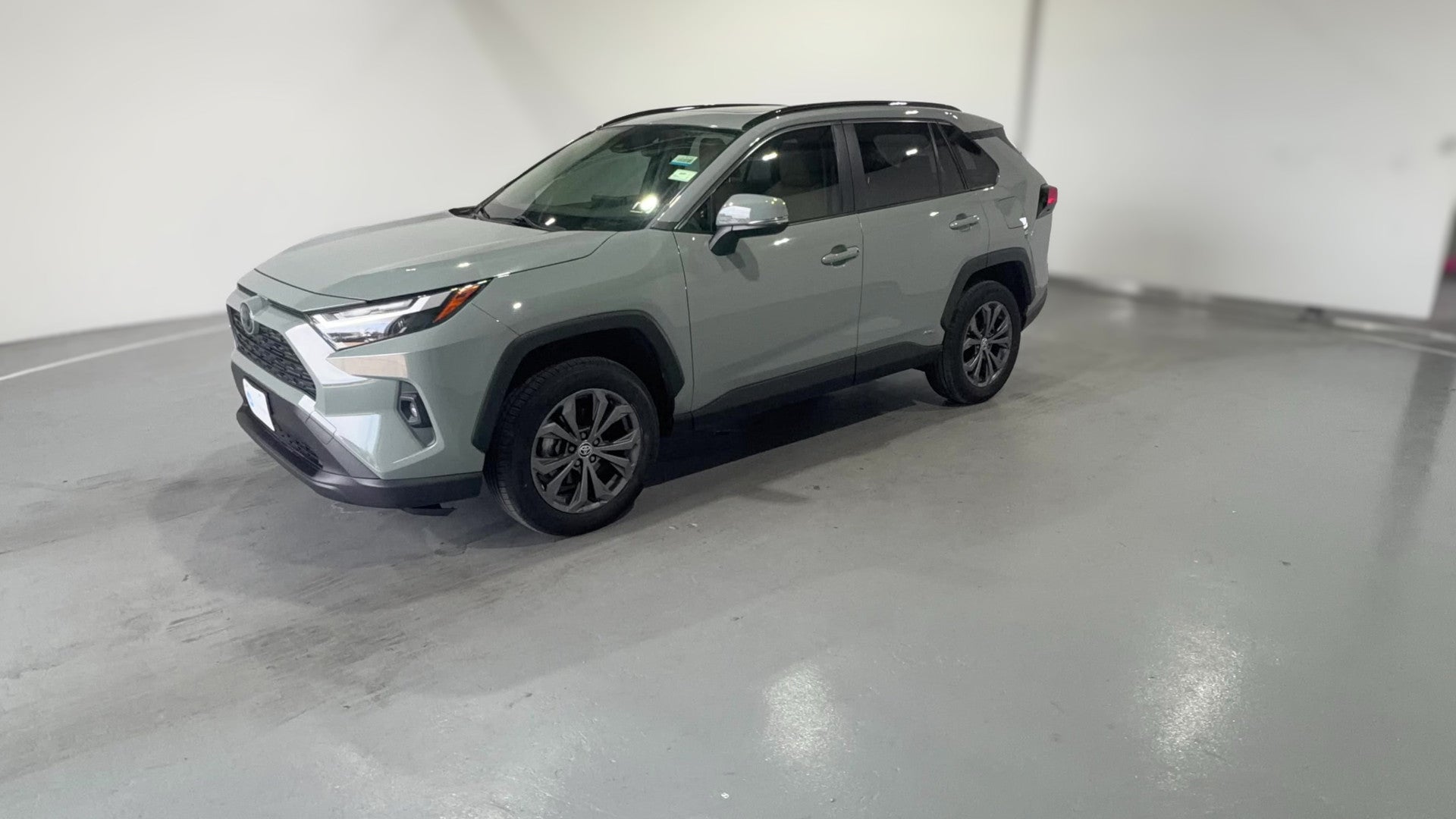 2022 Toyota RAV4 Hybrid vehicle photo
