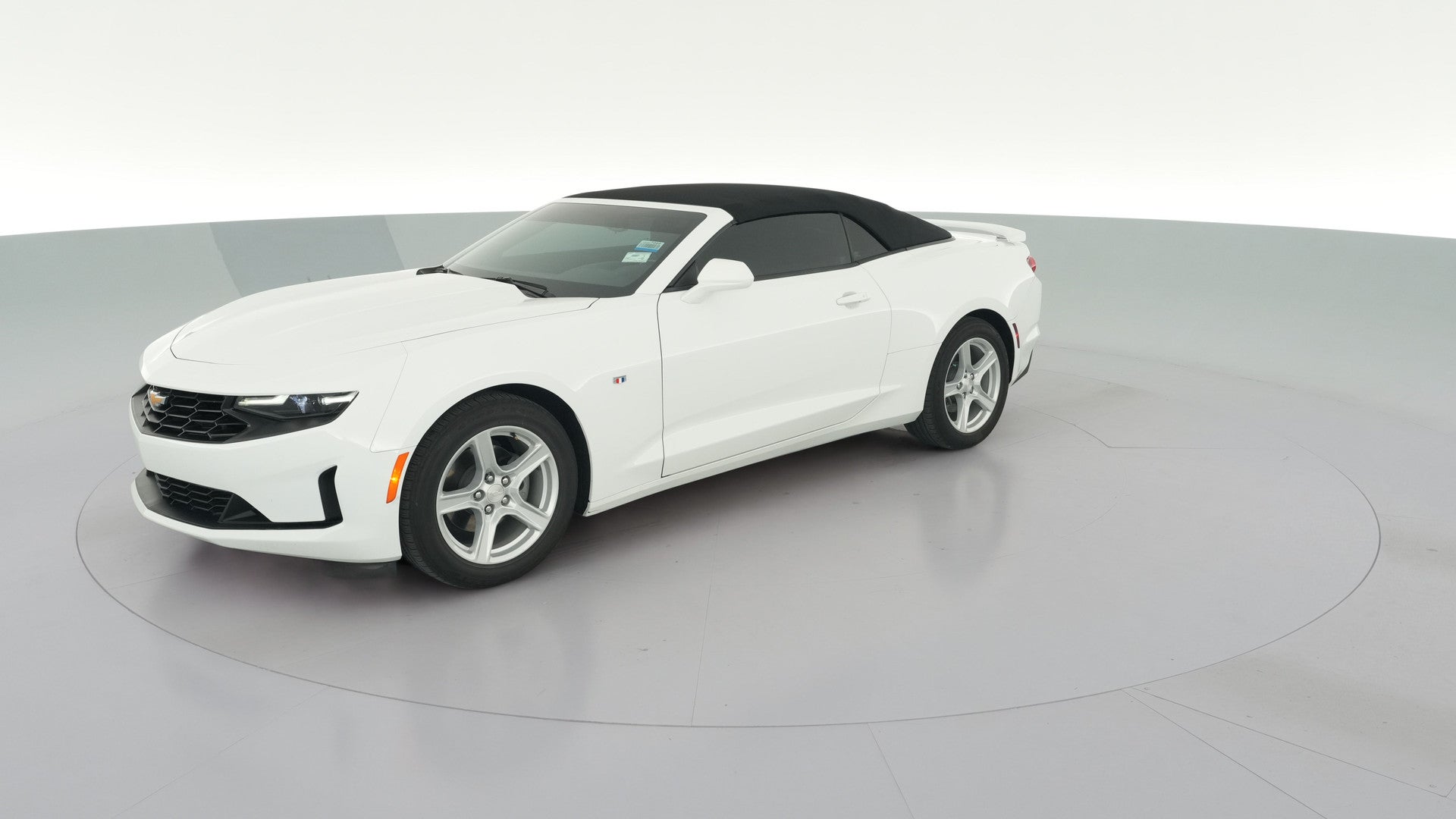 2023 Chevrolet Camaro vehicle photo