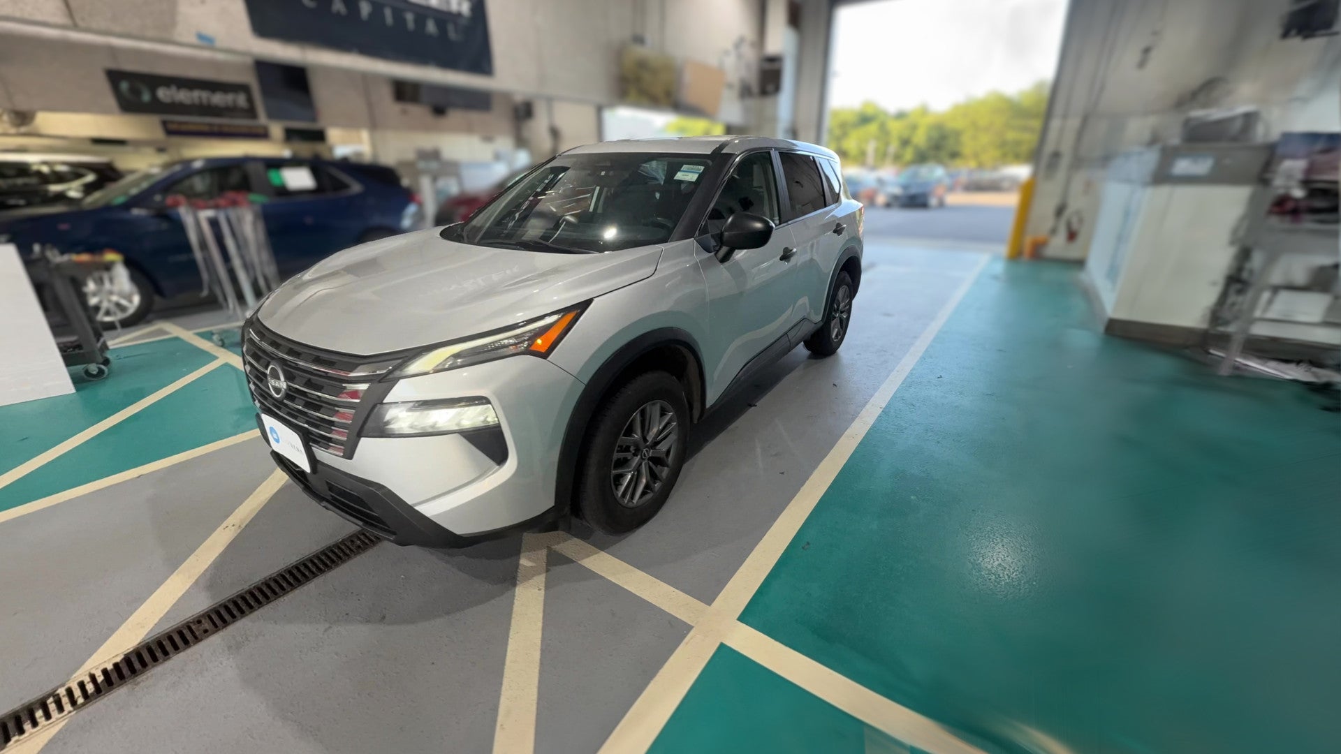 2024 Nissan Rogue vehicle photo