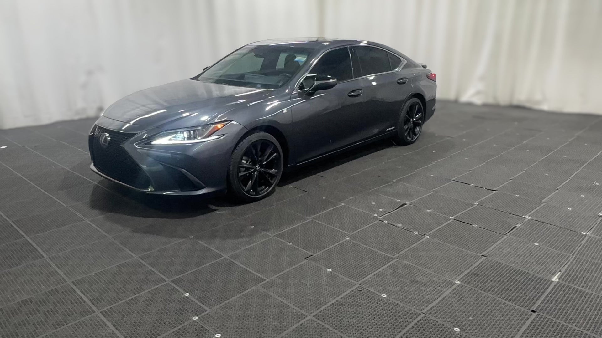 2022 Lexus ES vehicle photo