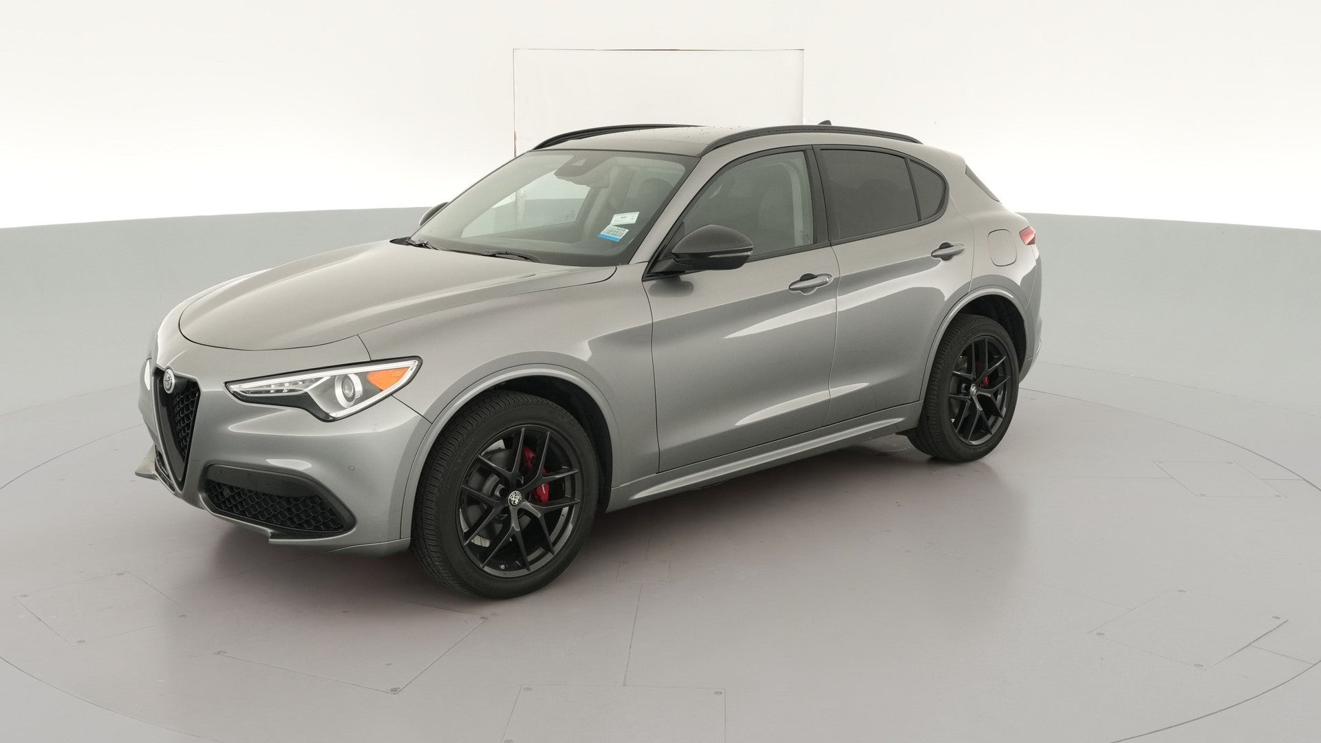 2021 Alfa Romeo Stelvio vehicle photo