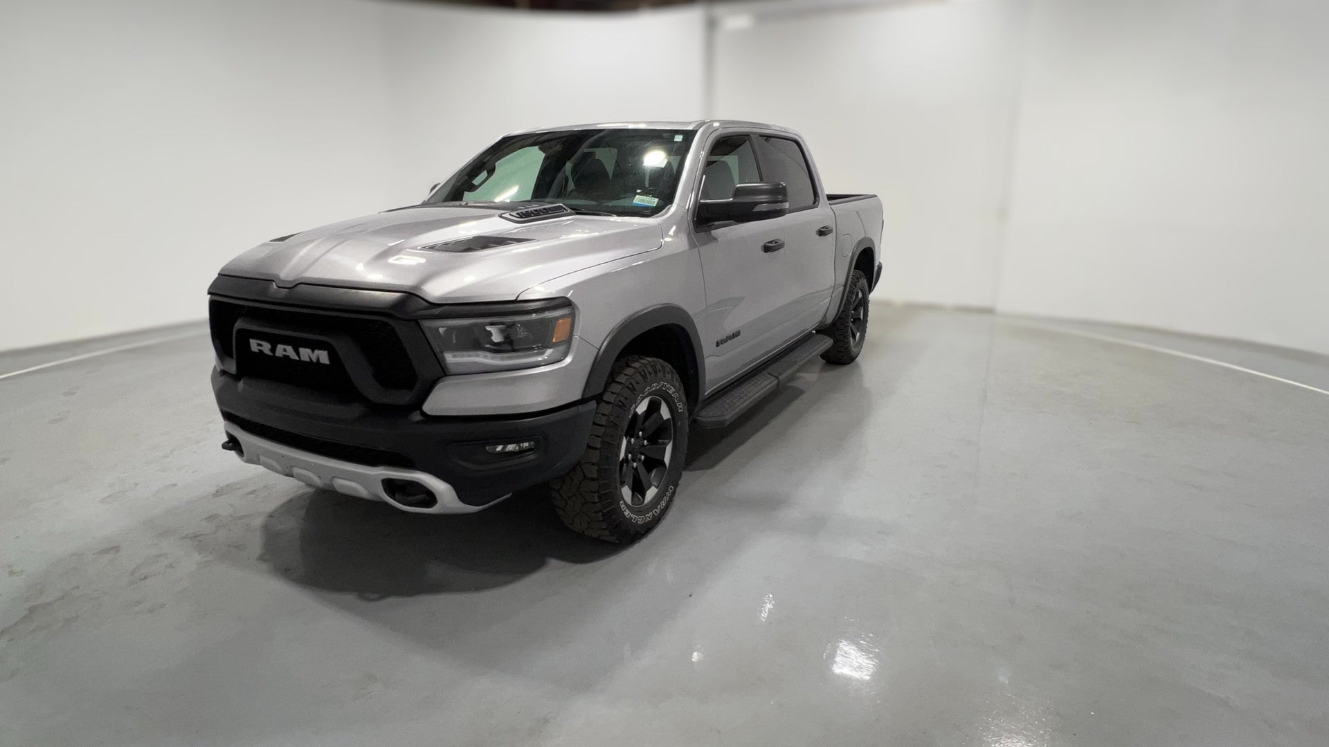 2024 Ram 1500 Crew Cab vehicle photo