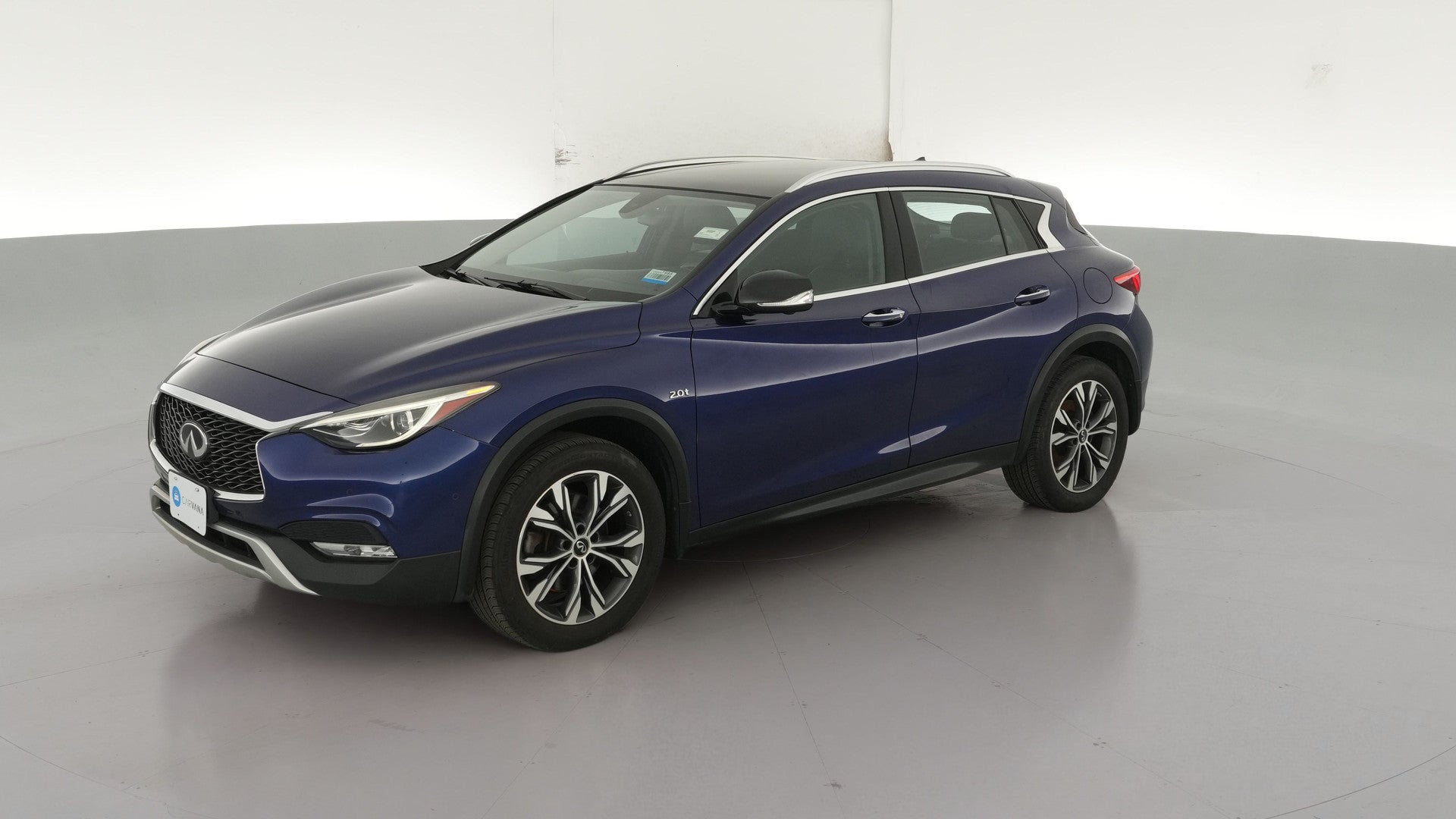 2018 INFINITI QX30 vehicle photo