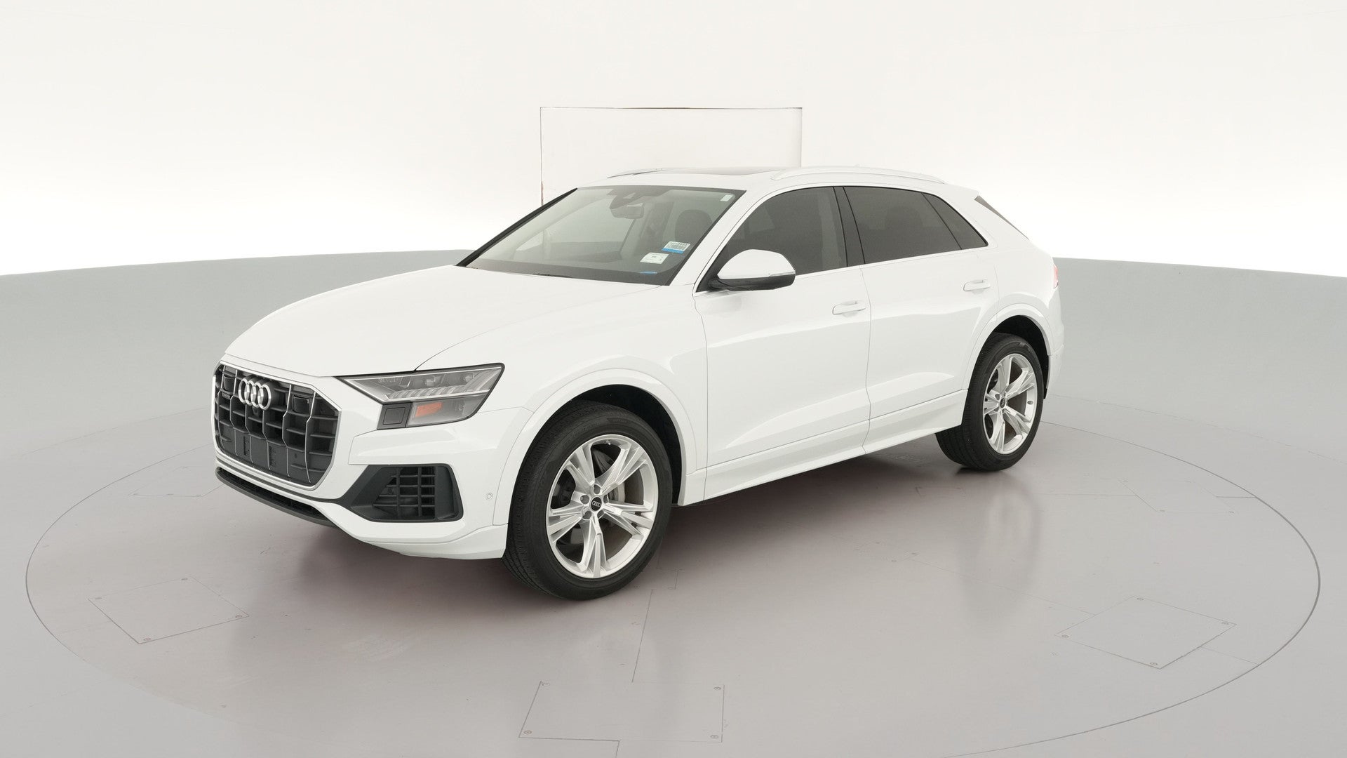 2023 Audi Q8 vehicle photo