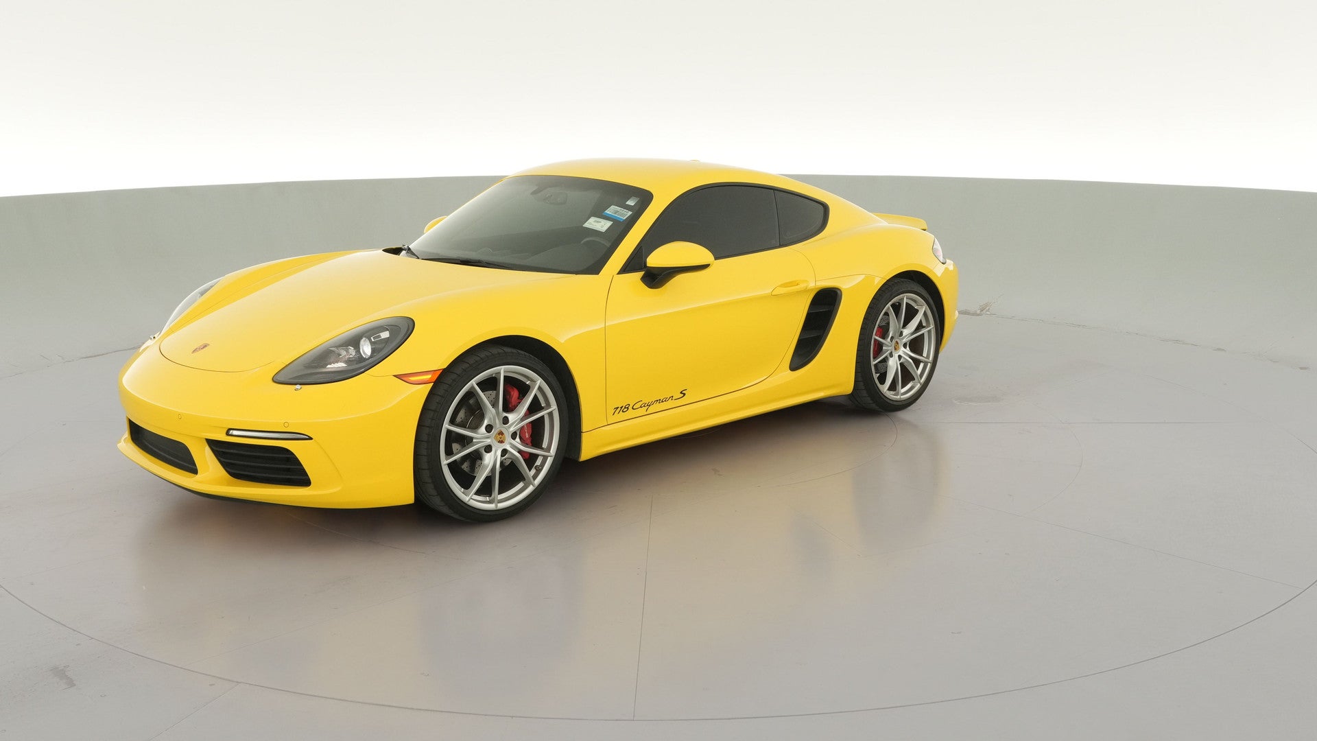 2021 Porsche 718 Cayman vehicle photo