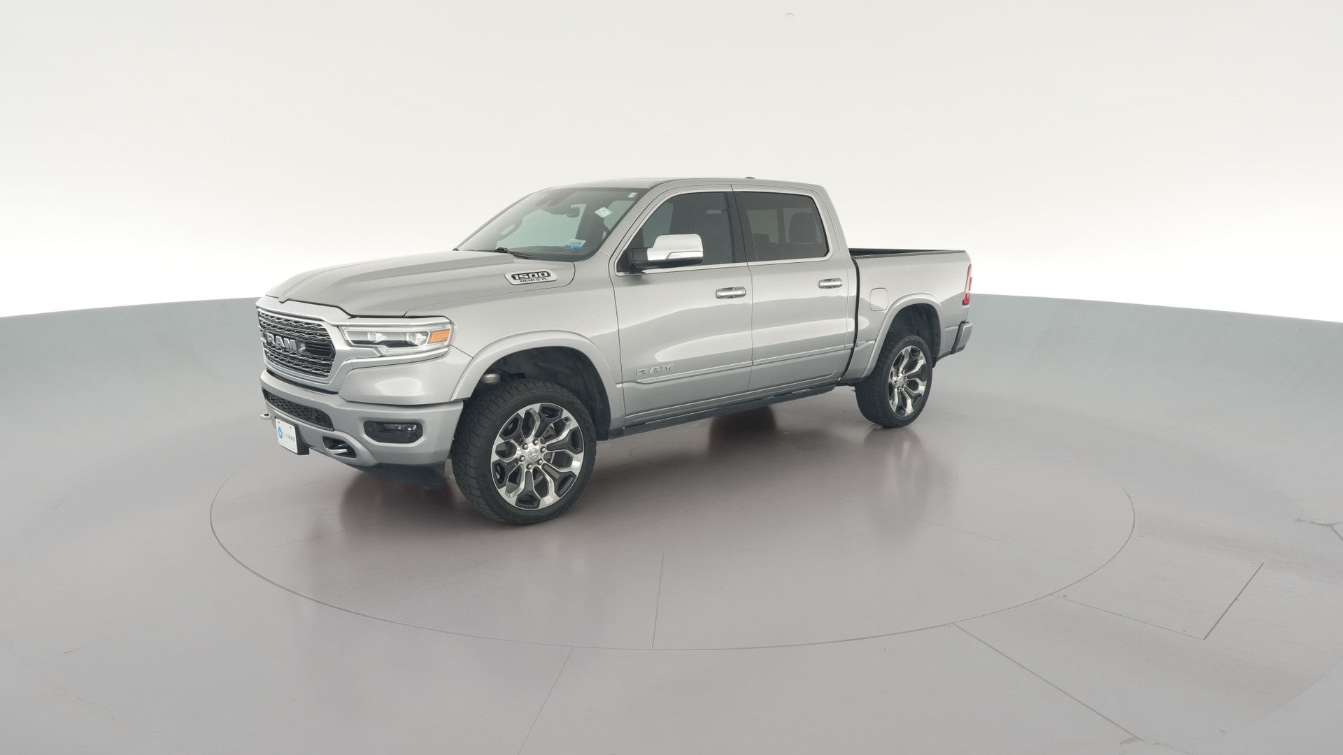 2019 Ram 1500 Crew Cab vehicle photo