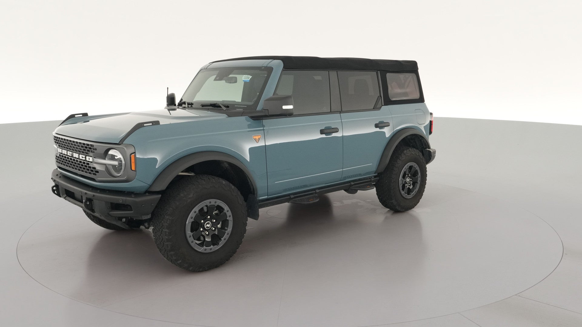 2022 Ford Bronco vehicle photo