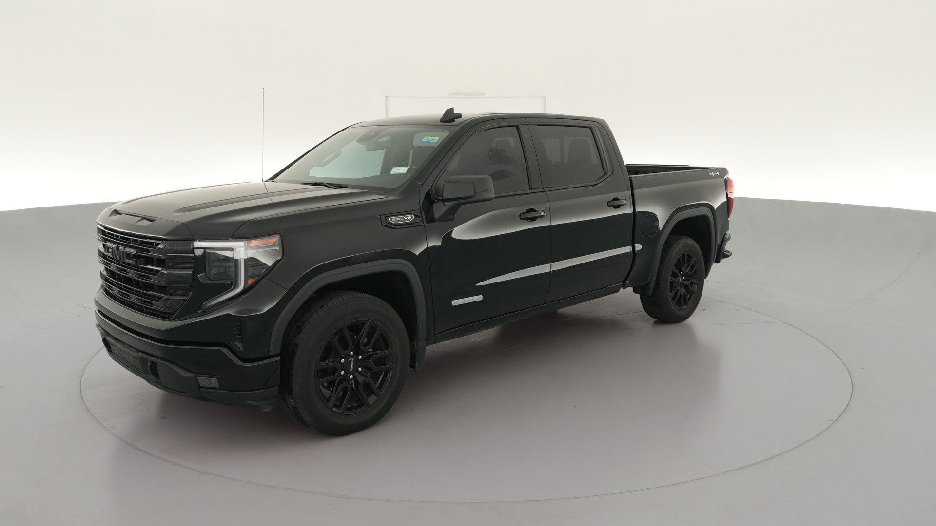 2024 GMC Sierra 1500 Crew Cab vehicle photo